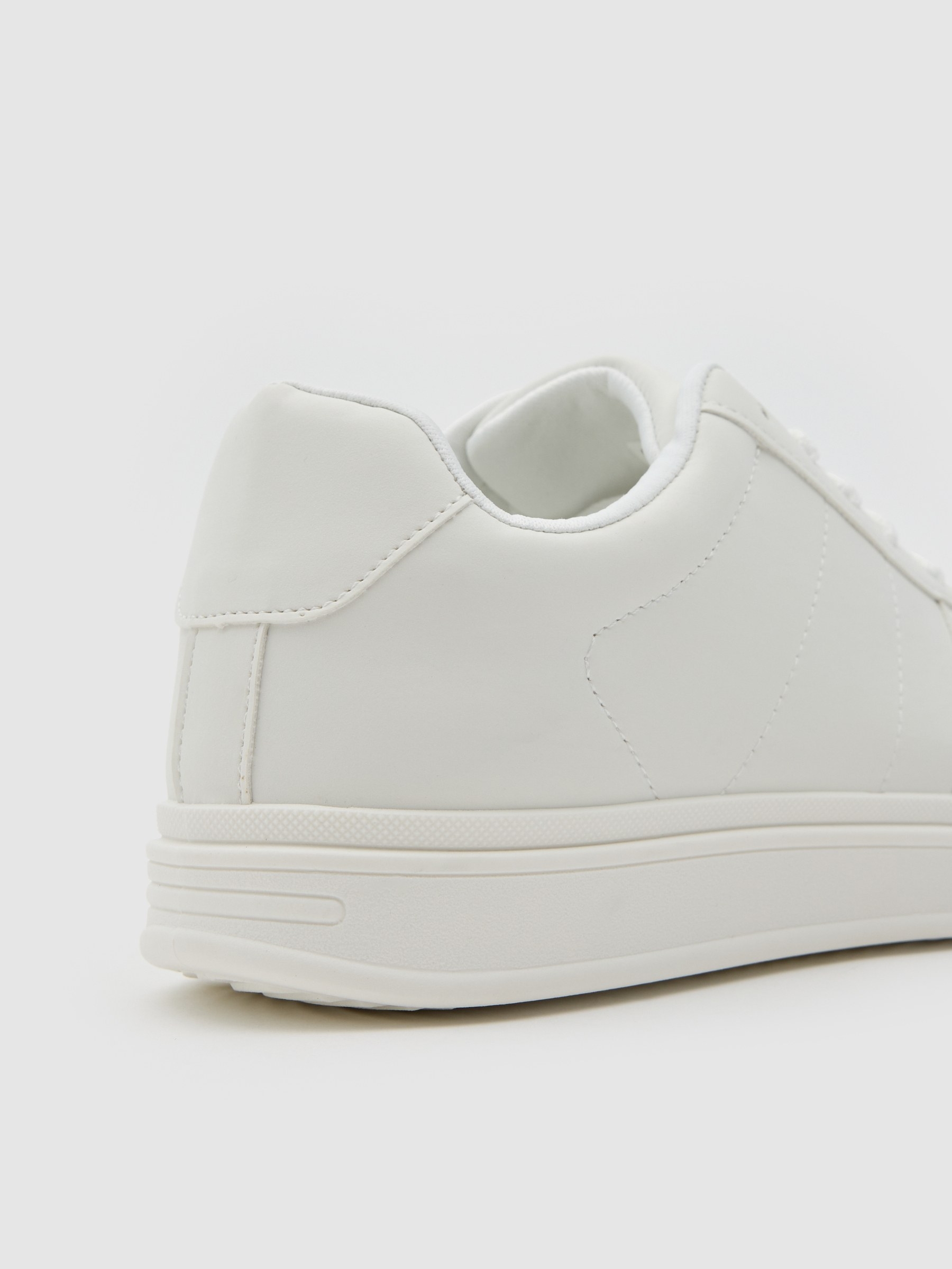 White faux leather casual sneaker white