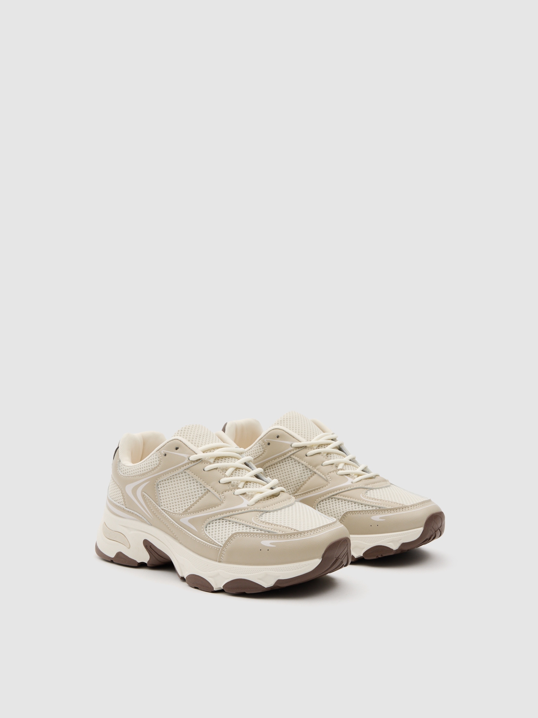 Casual running sneaker nylon beige
