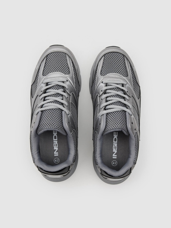 Tênis esportivo de corrida em nylon cinza cinza vista superior
