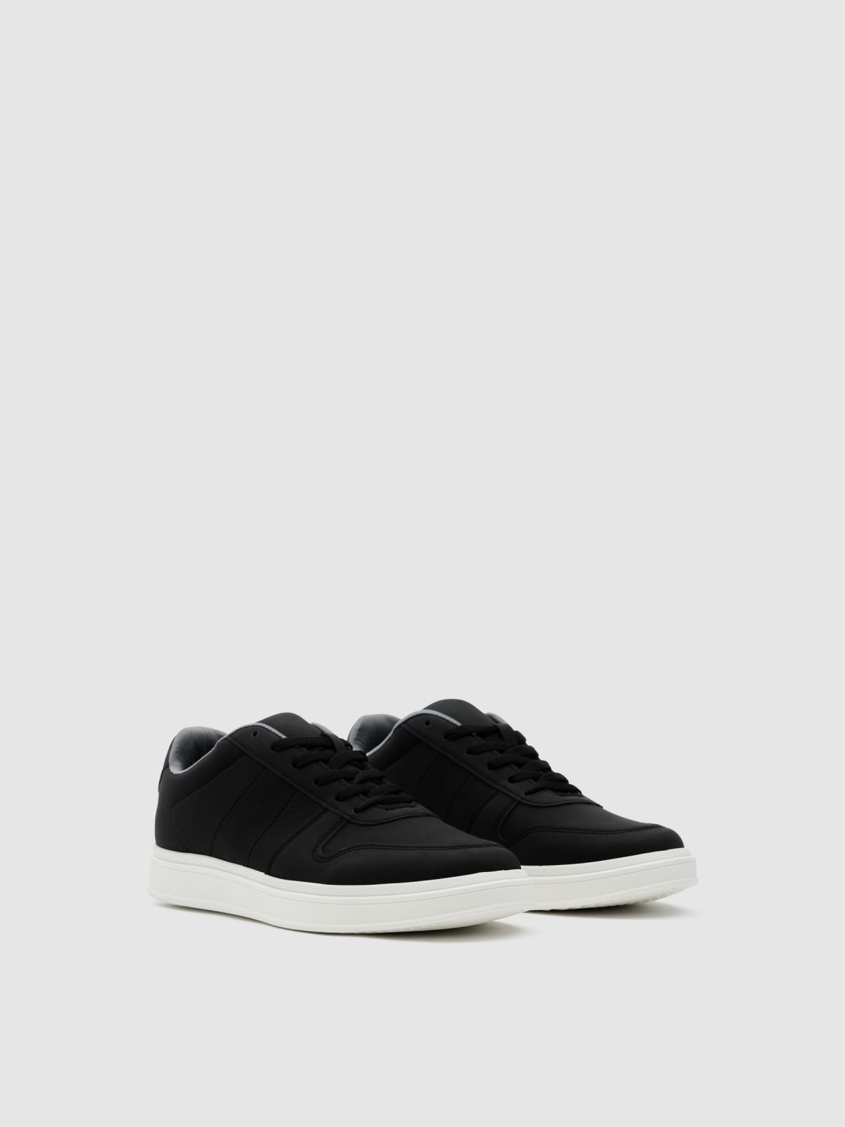 Casual black faux leather sneaker black 45º front view