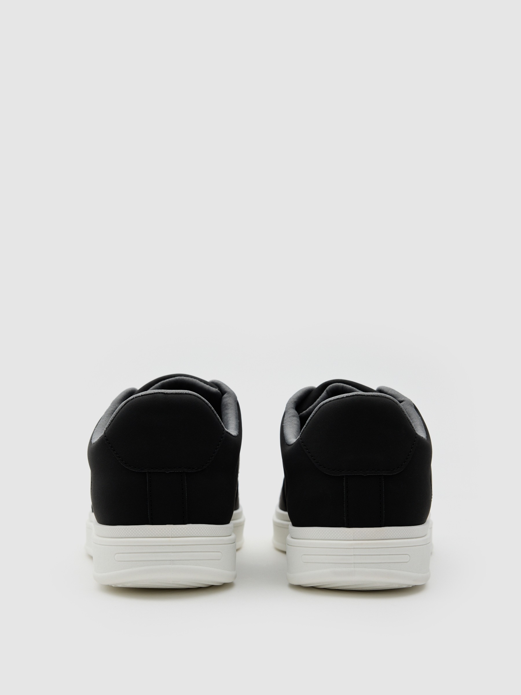 Casual black faux leather sneaker black