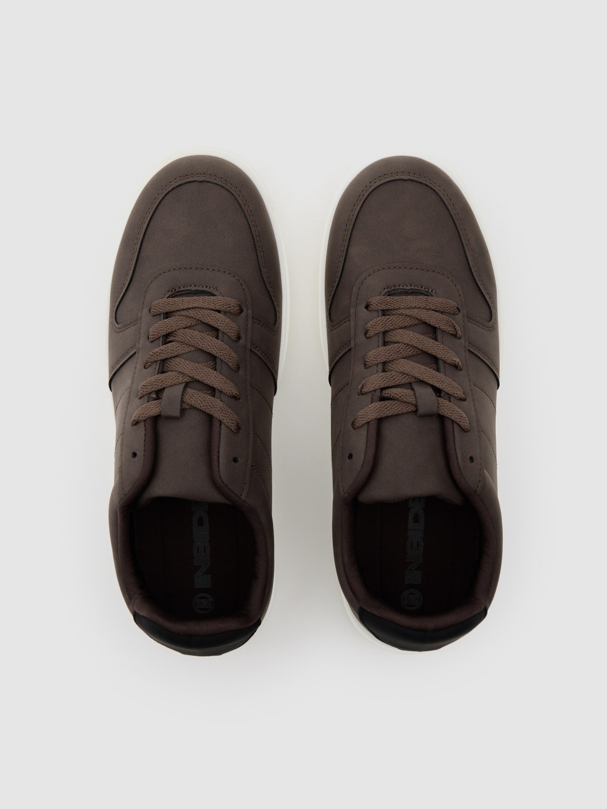 Zapatilla casual marrón polipiel marrón vista cenital