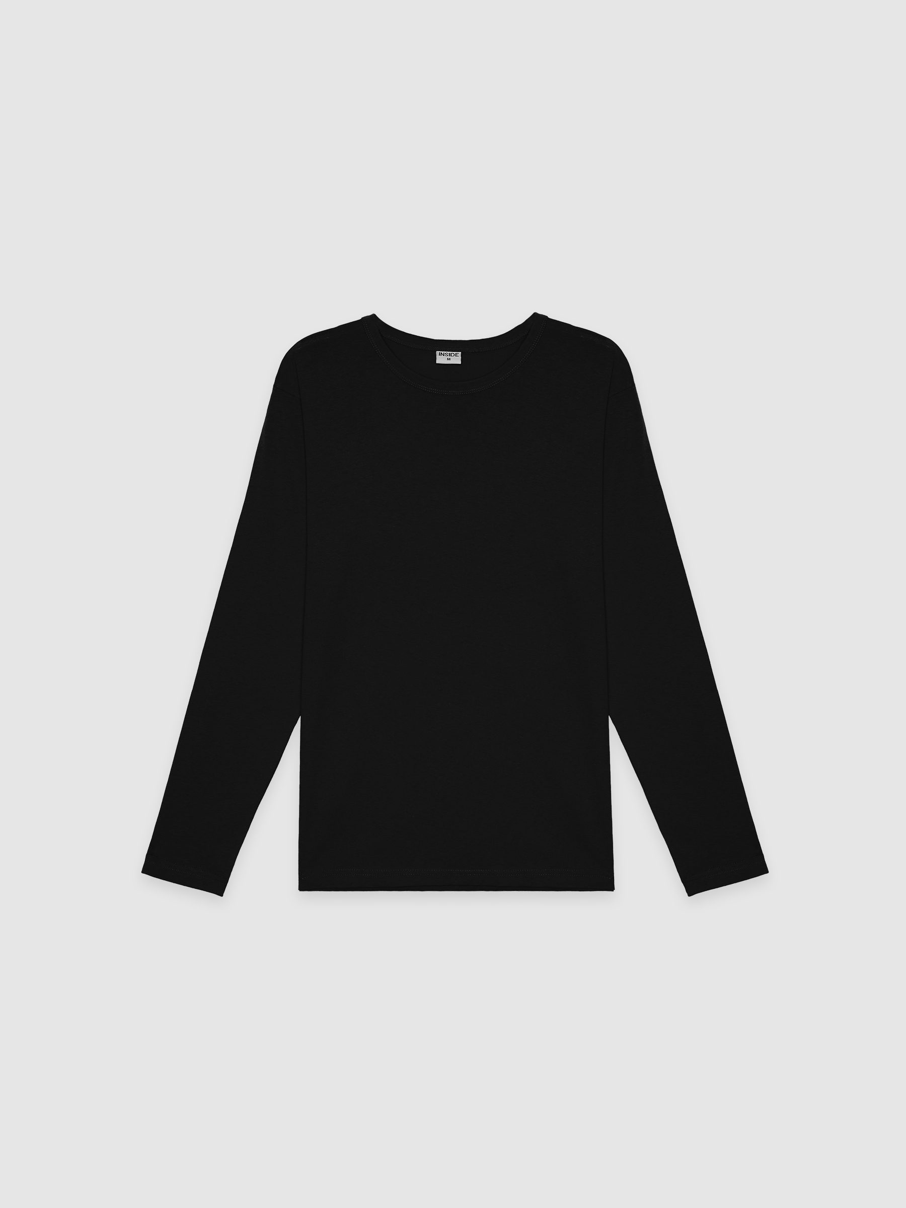 Basic long sleeve t-shirt black middle front view