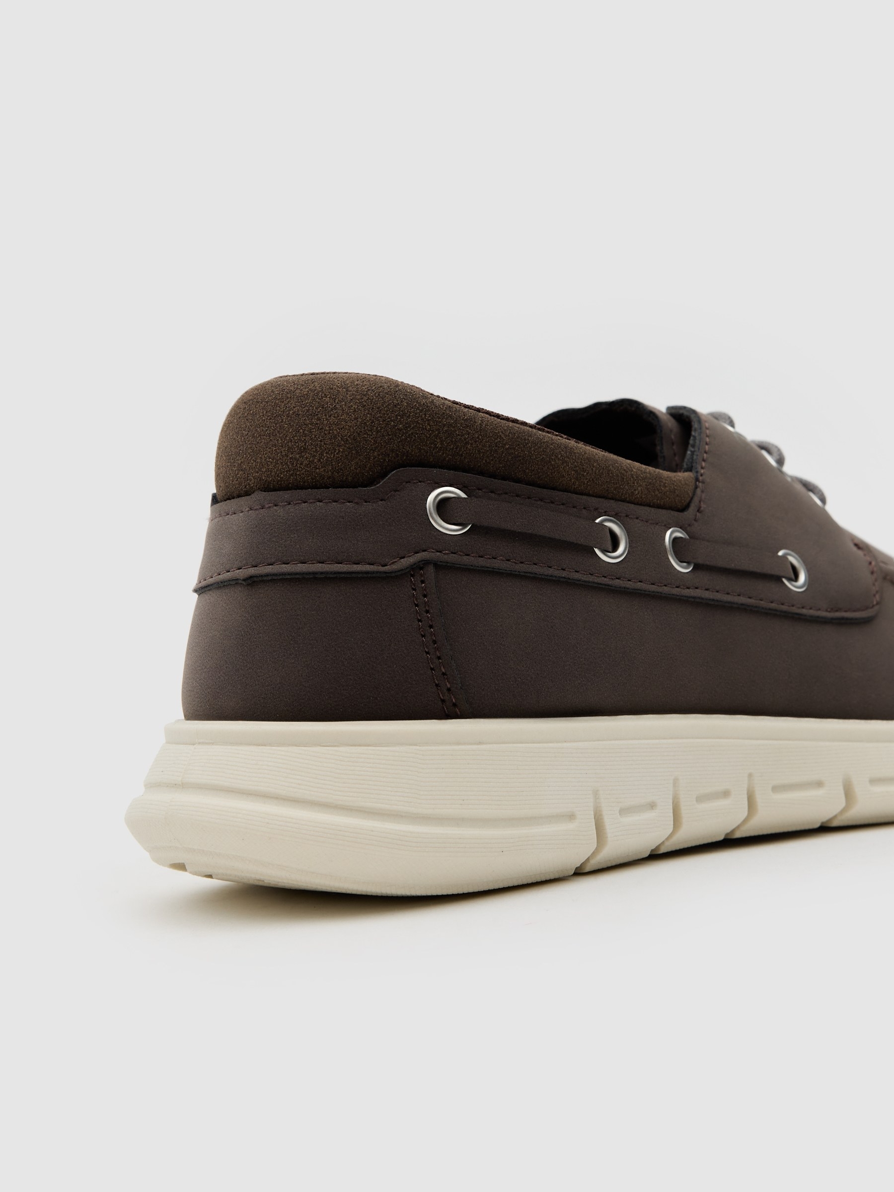 Nautical shoe faux leather rubber brown