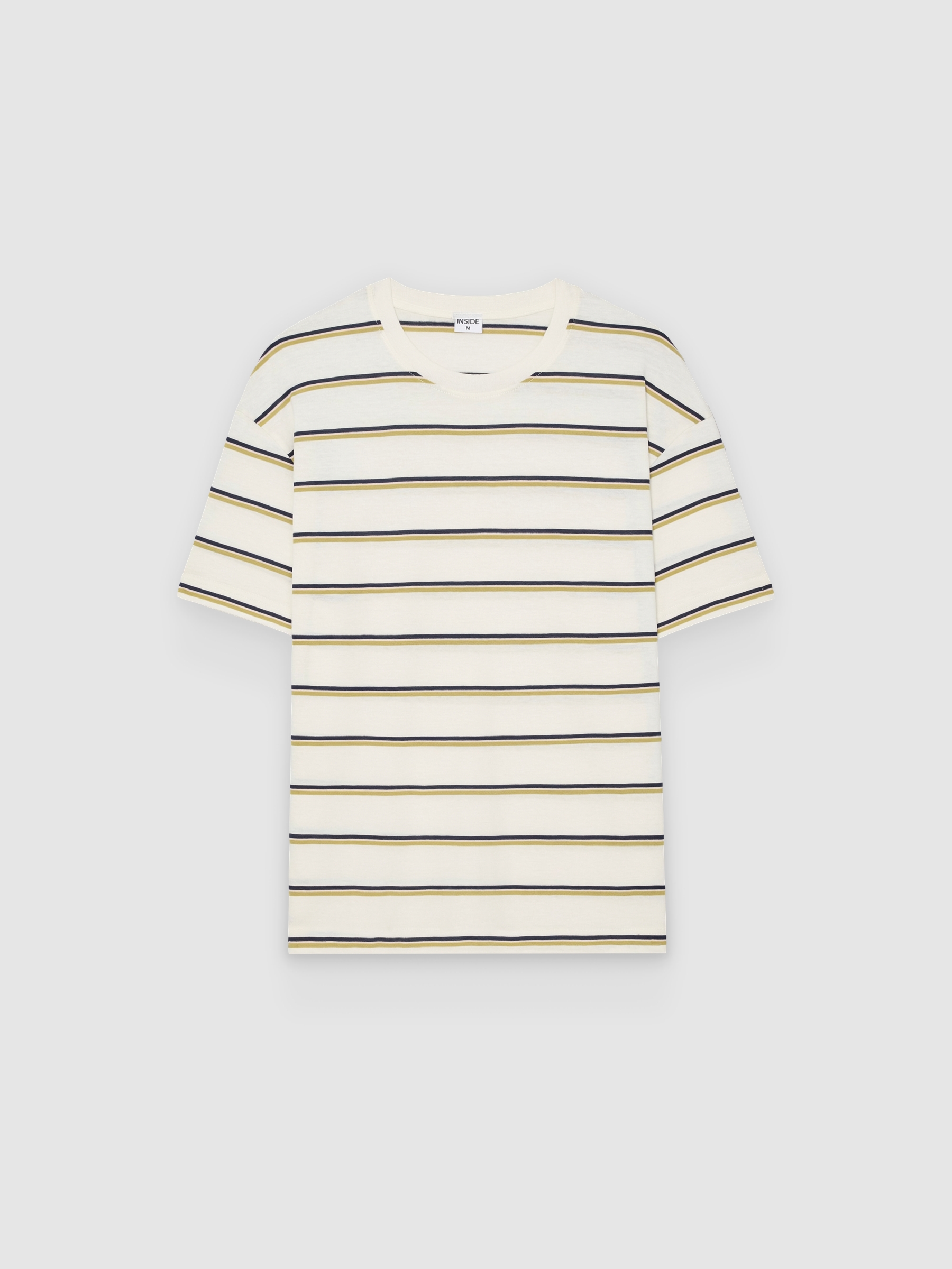Camiseta listrada com gola redonda crua vista meia frontal