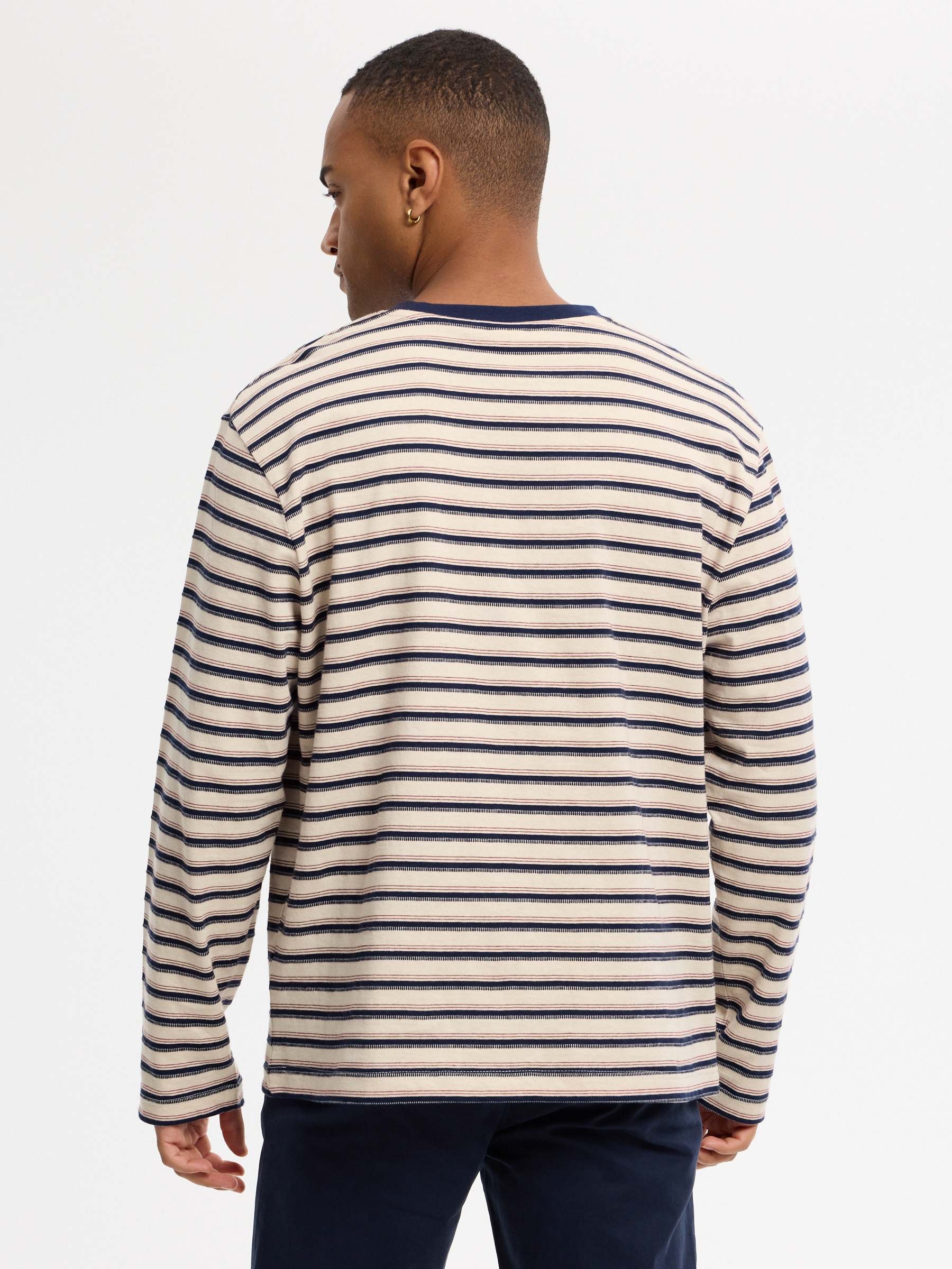 Camiseta jacquard listrada crua vista meia frontal