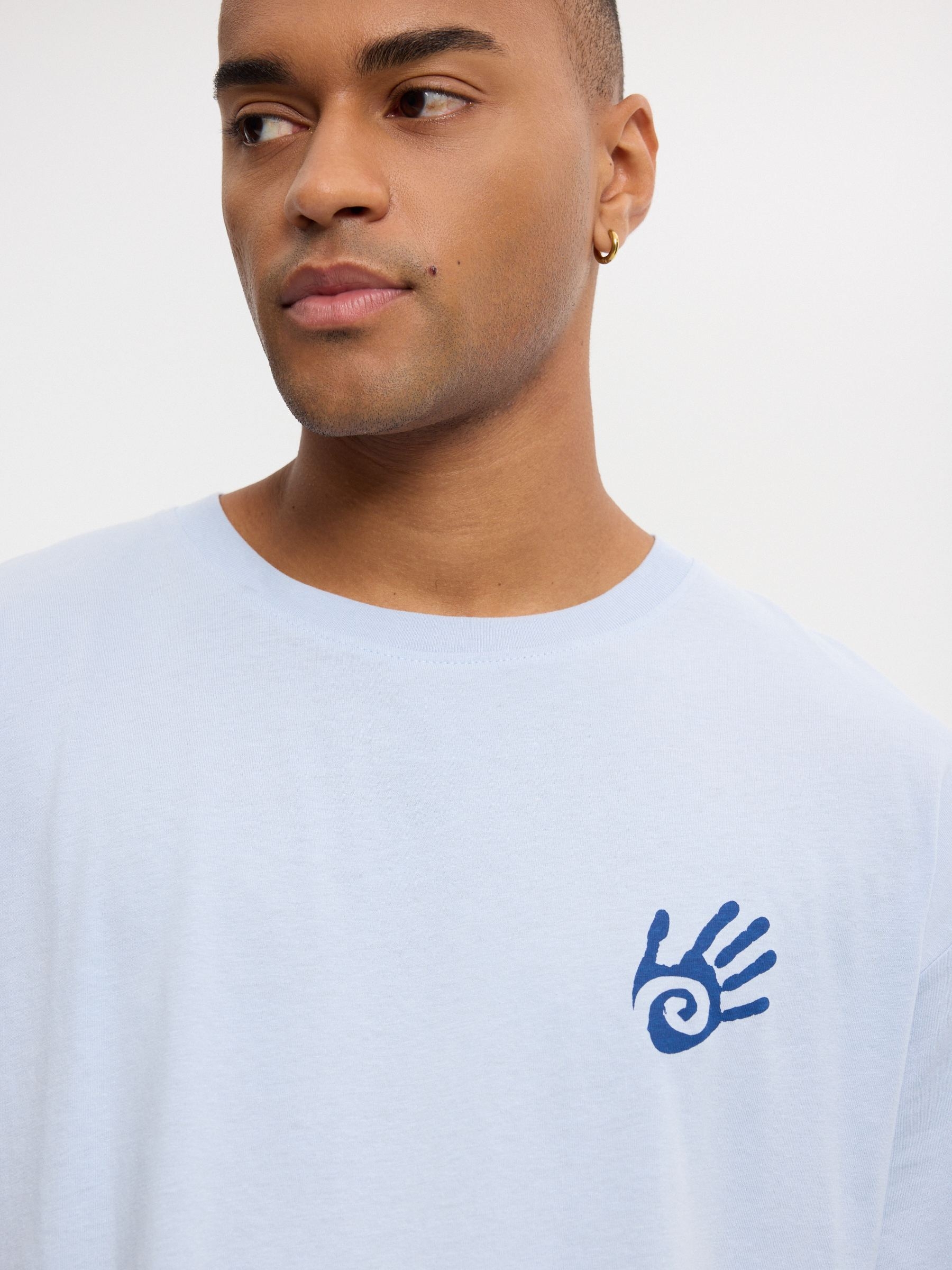 Hand print t-shirt