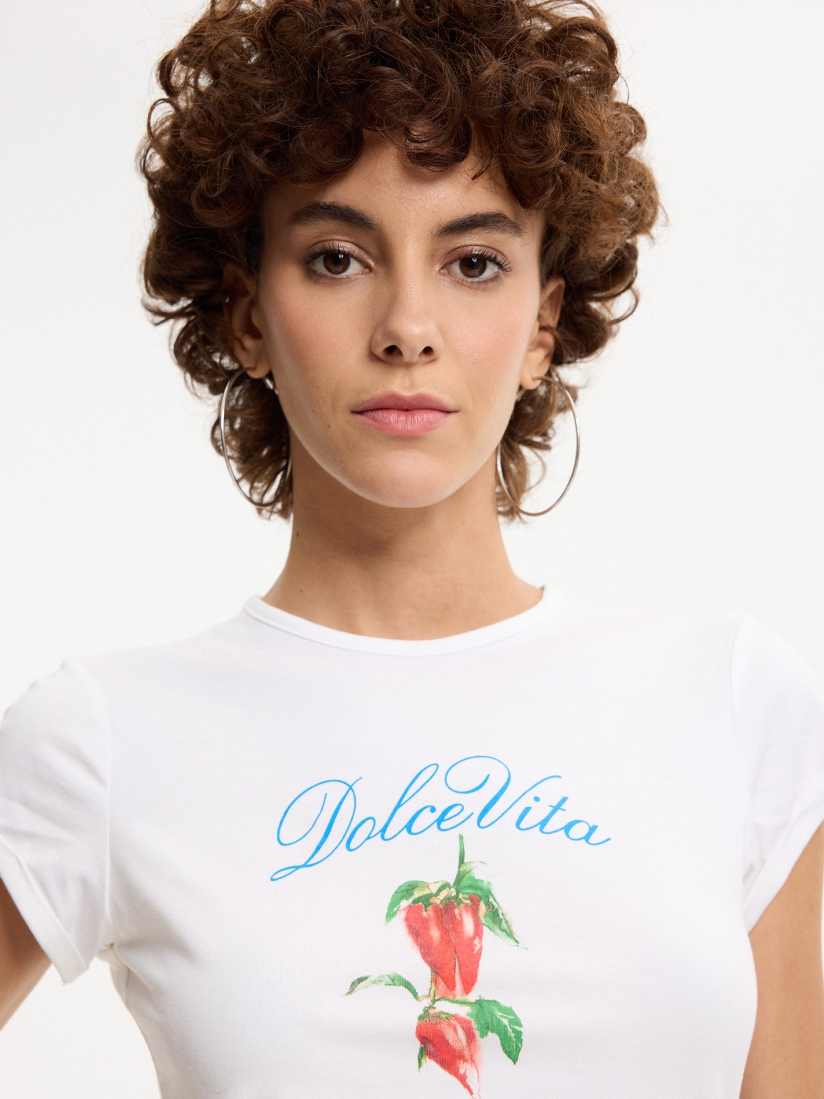Camiseta slim dolce vita blanco vista detalle