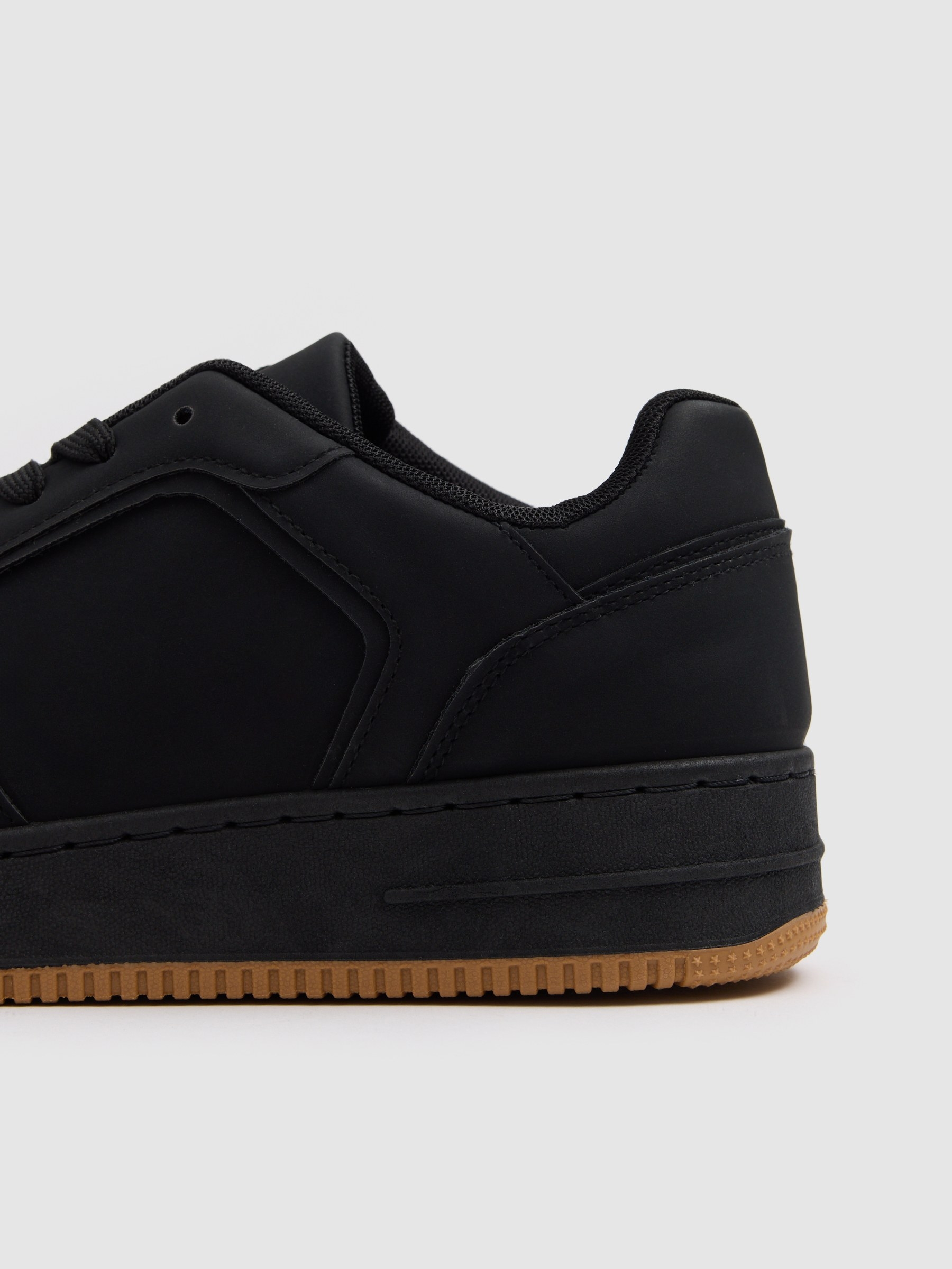 Deportiva skater suela goma negro
