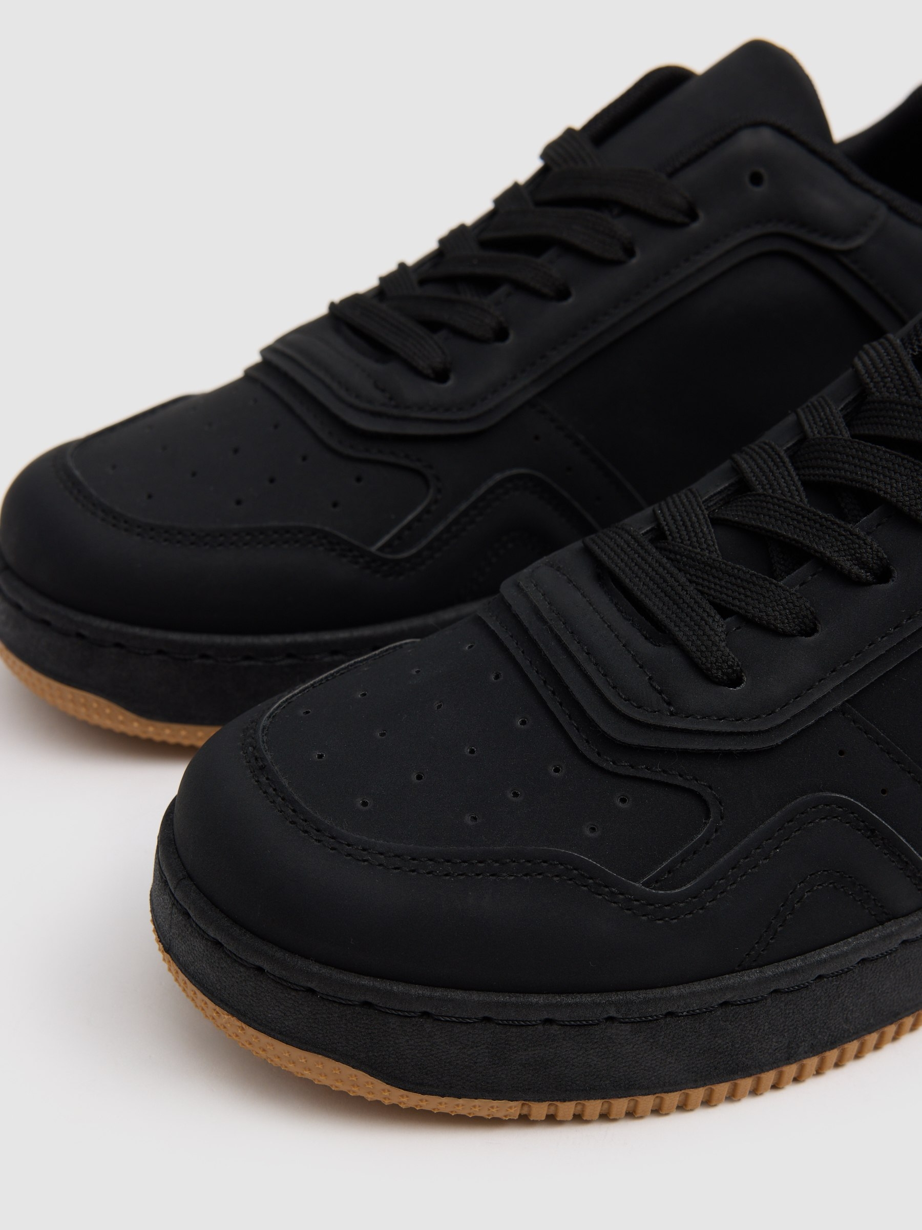 Deportiva skater suela goma negro
