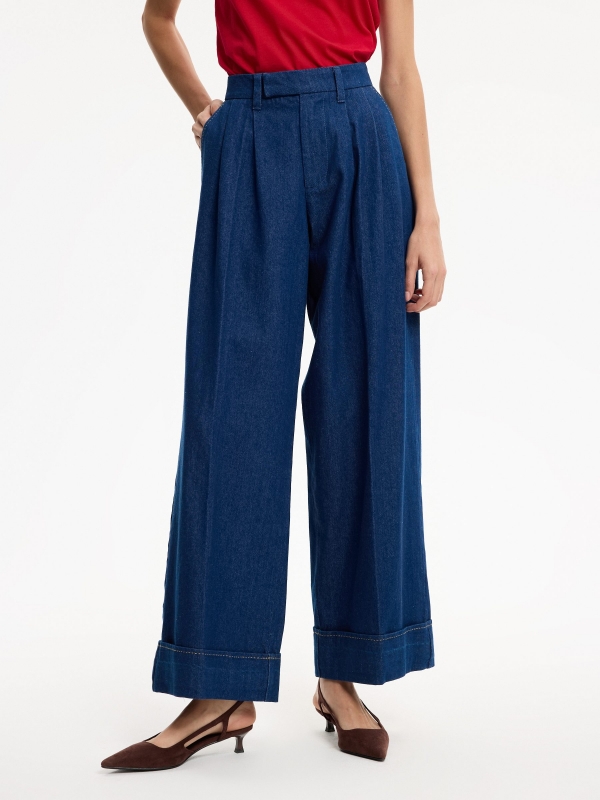 Wide-leg jeans with pleats dark blue middle front view