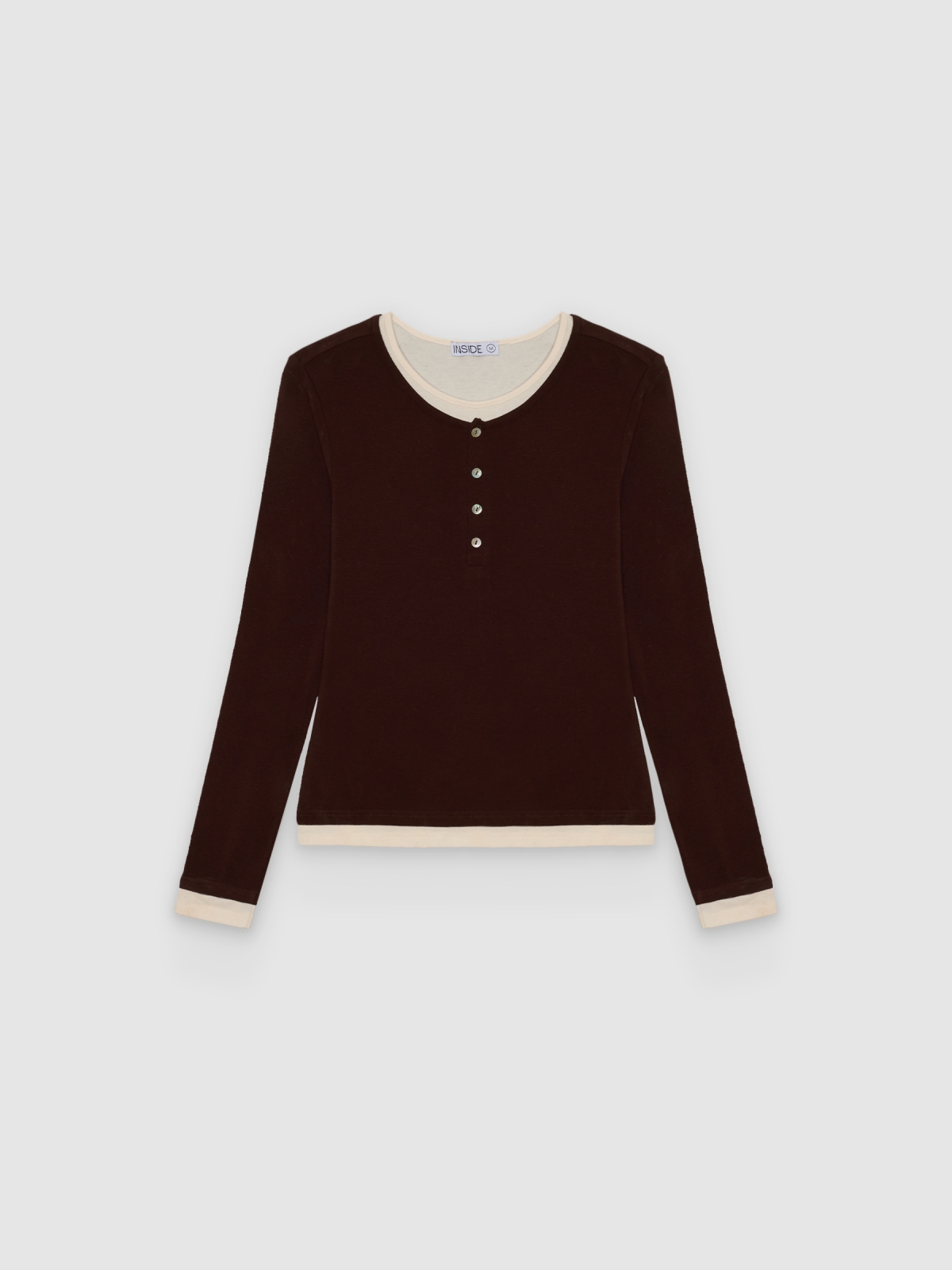 %Pto% Camiseta doble botones chocolate vista frontal