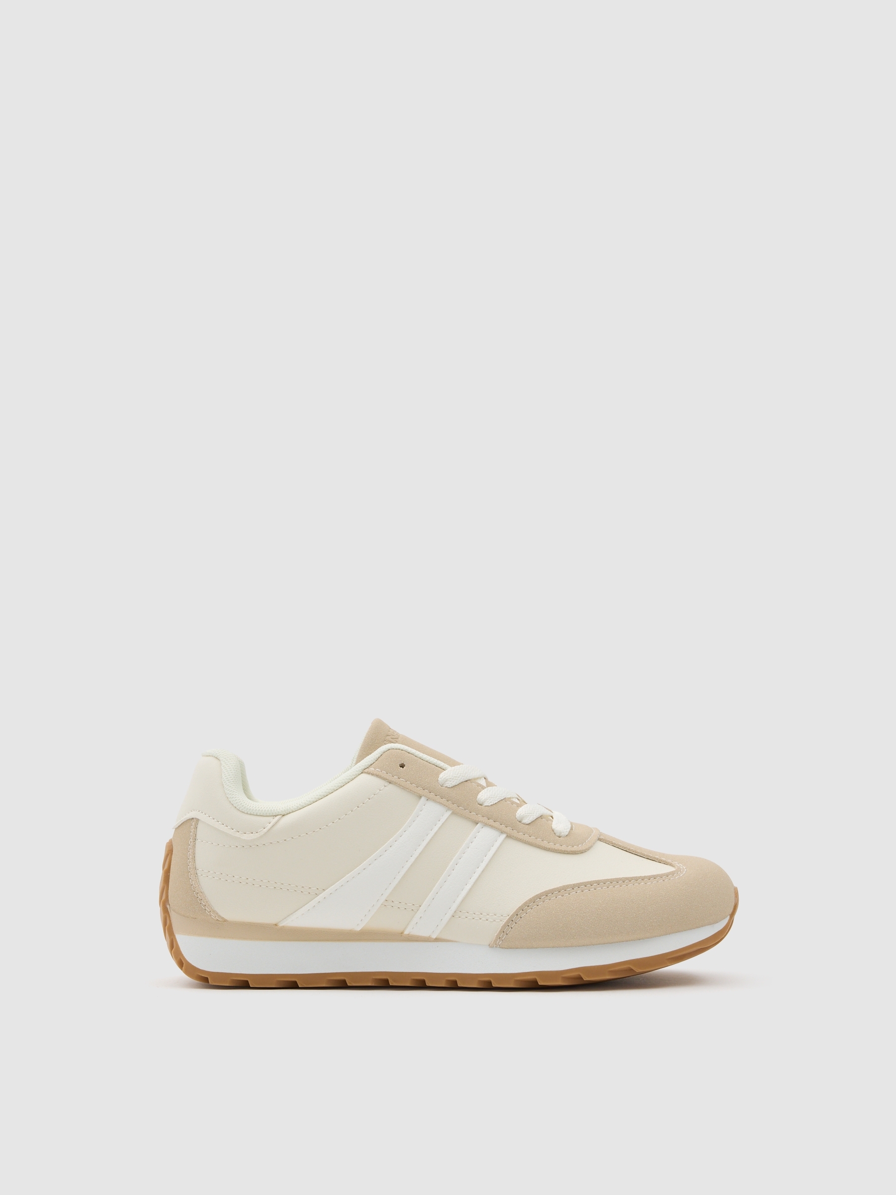 Zapatilla baja retro goma beige