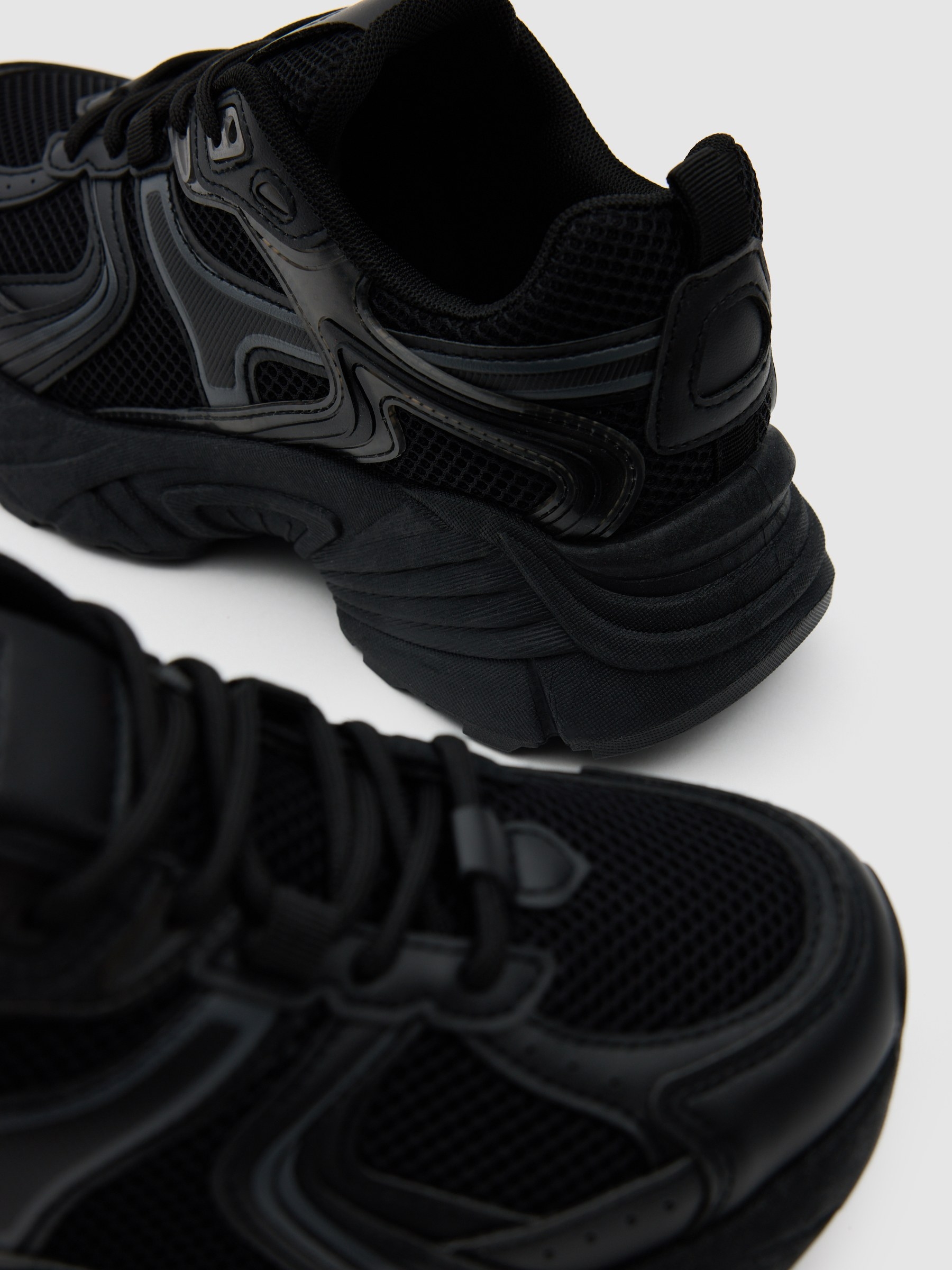 Deportiva casual running nylon negro