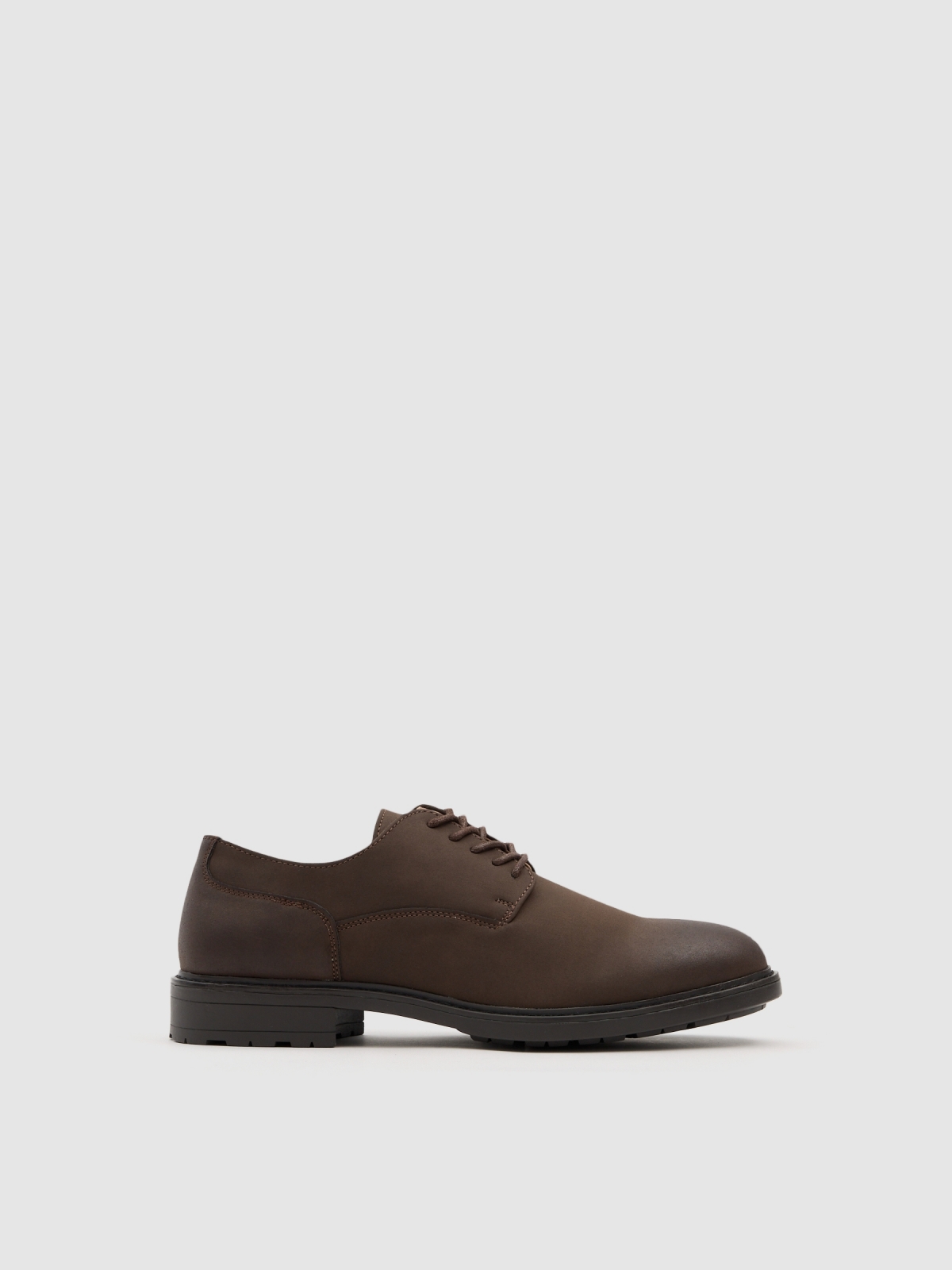 Classic lace-up faux leather shoe brown
