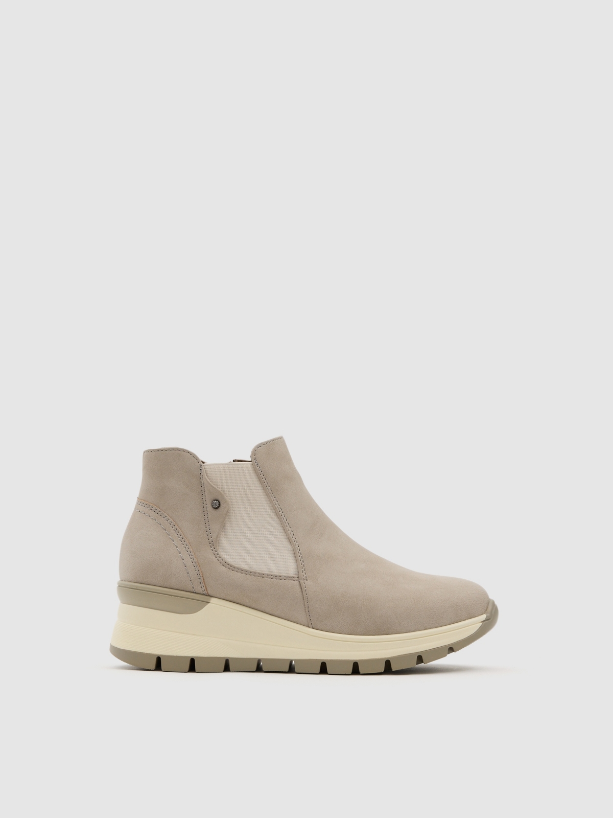 Sporty wedge platform ankle boot beige