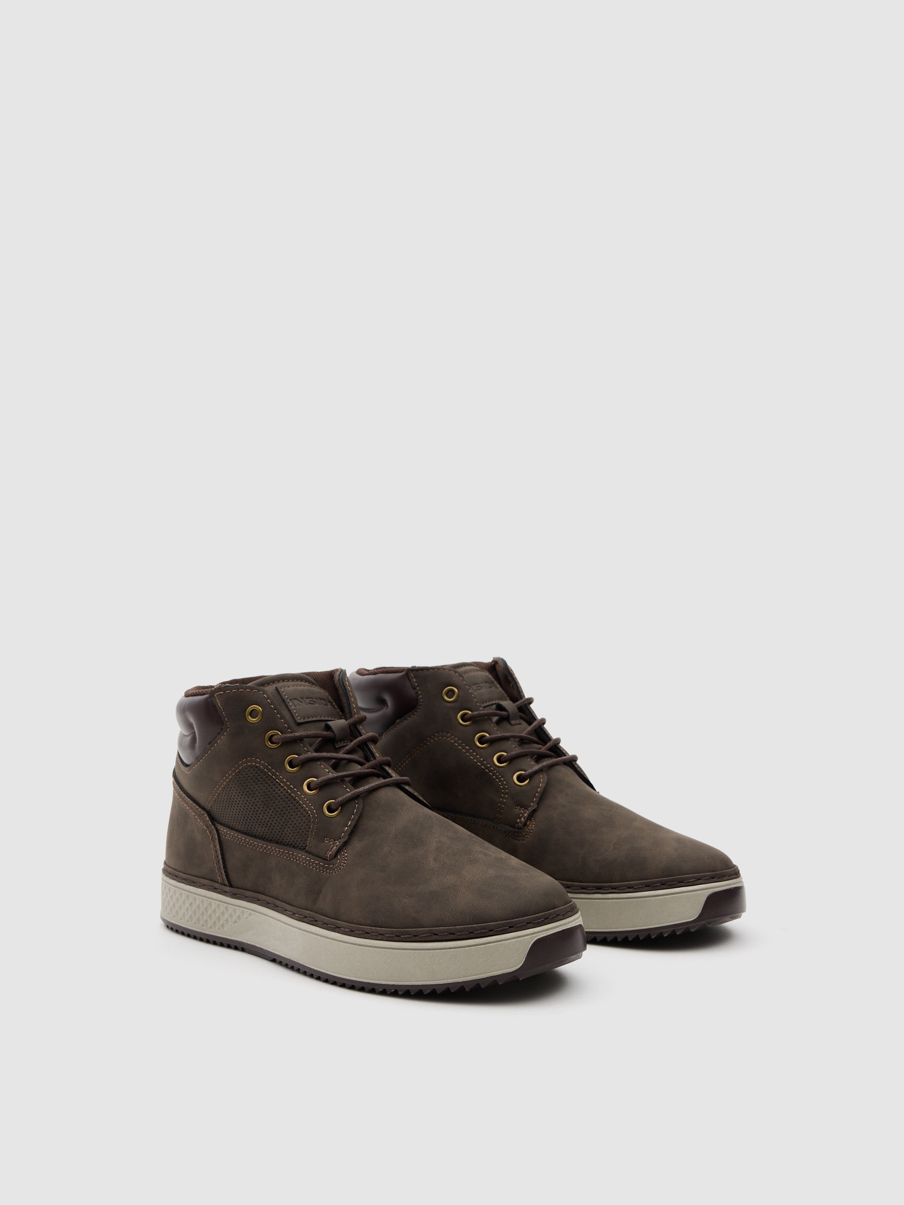 Casual lace-up faux leather boot brown