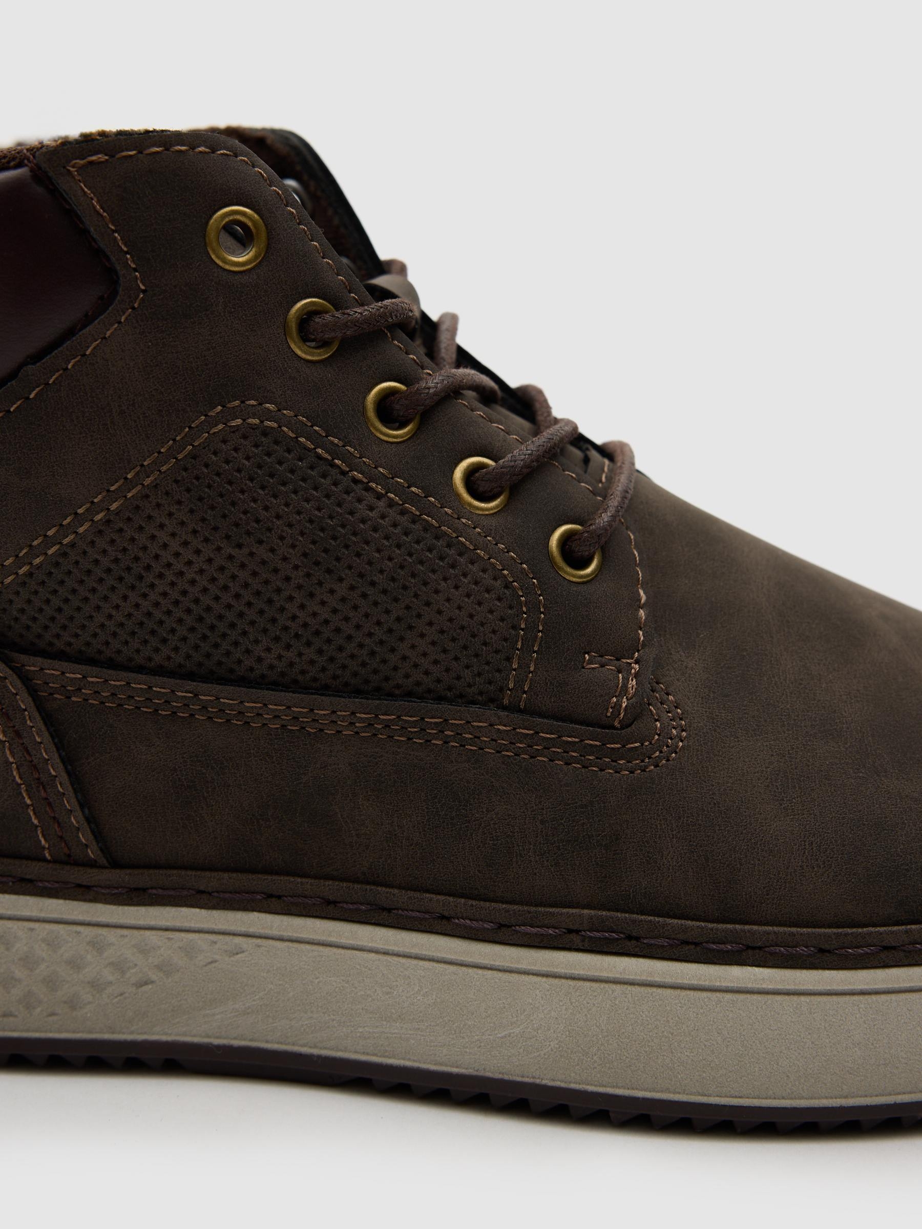 Casual lace-up faux leather boot brown