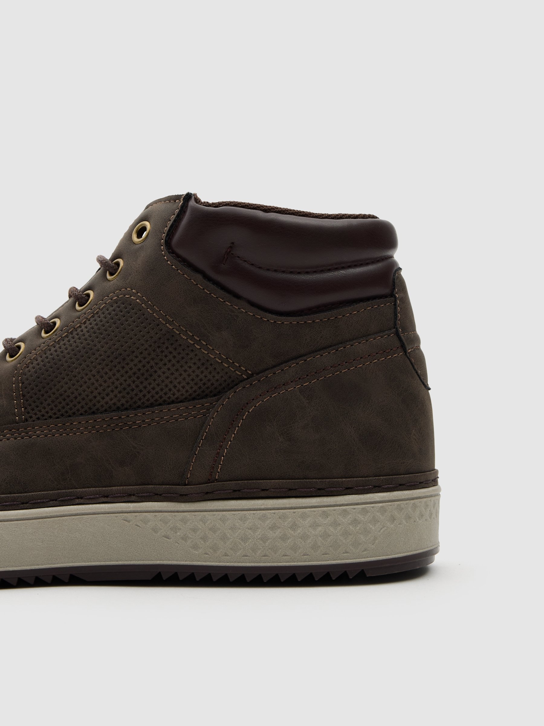 Casual lace-up faux leather boot brown