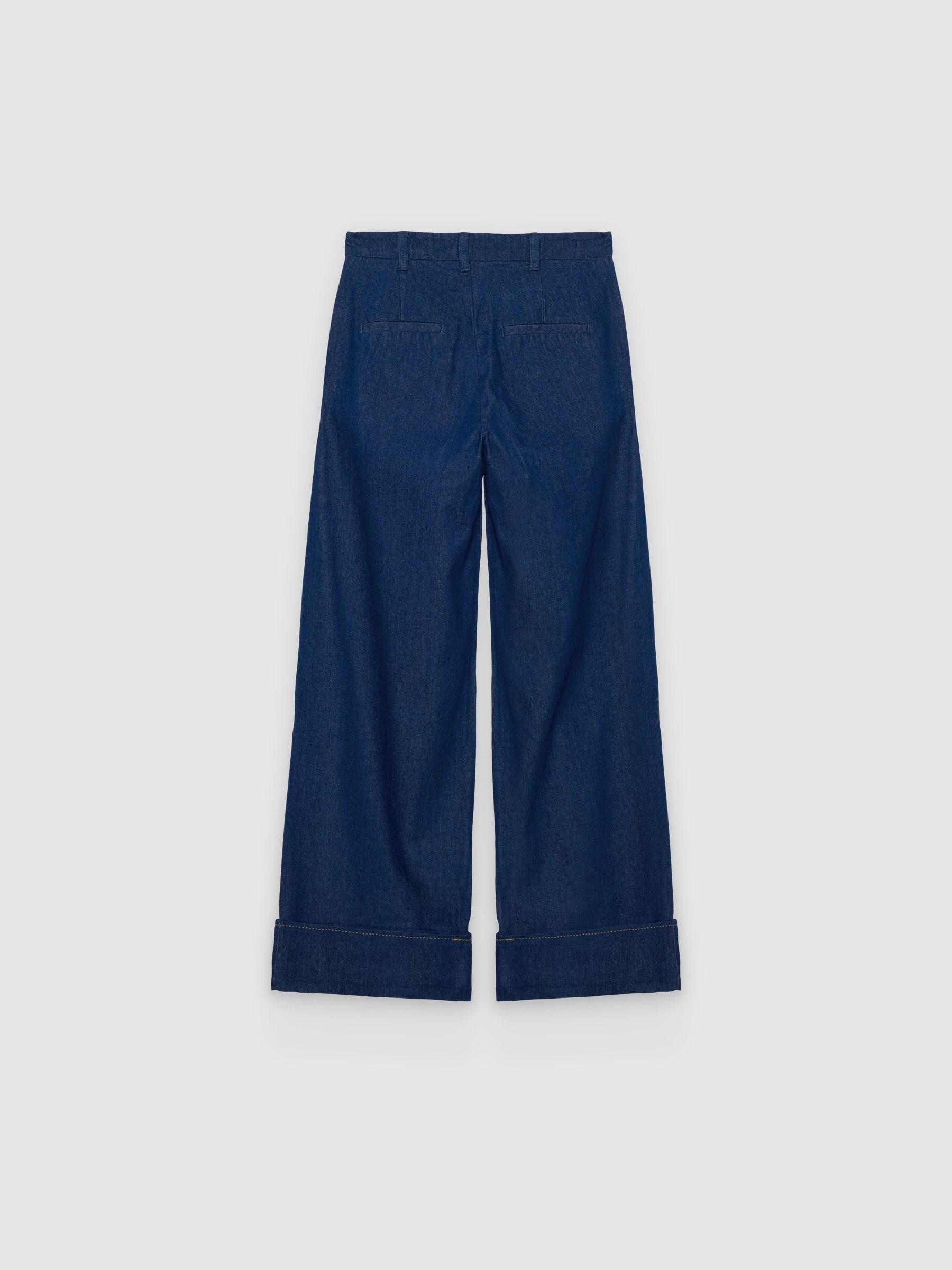 Wide-leg jeans with pleats dark blue front view