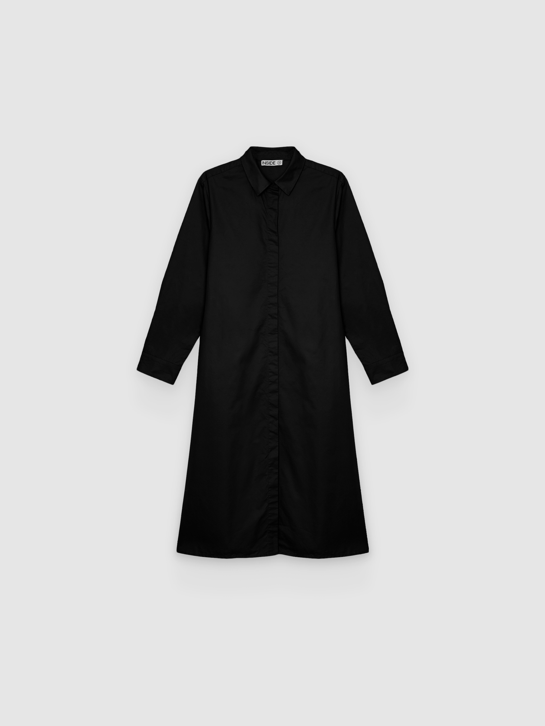 Vestido camisero midi liso fluido negro vista media frontal