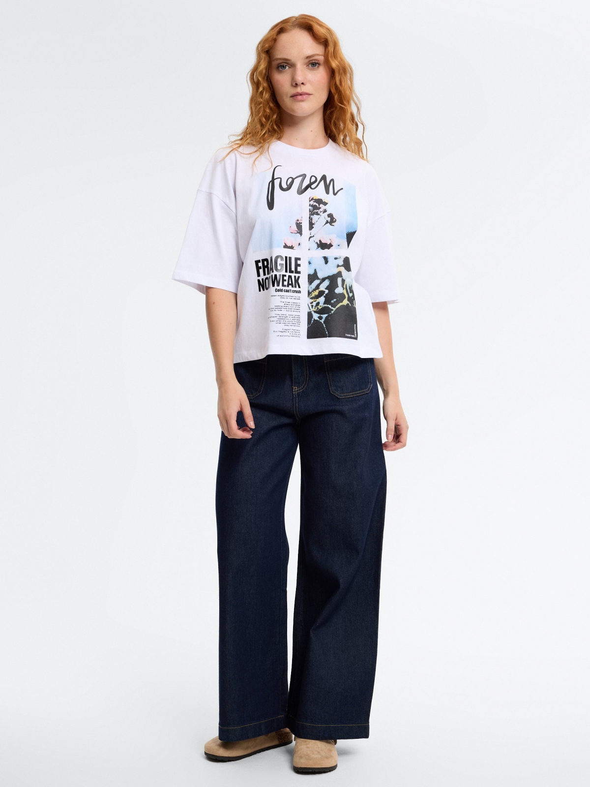 Square floral print T-shirt white front view