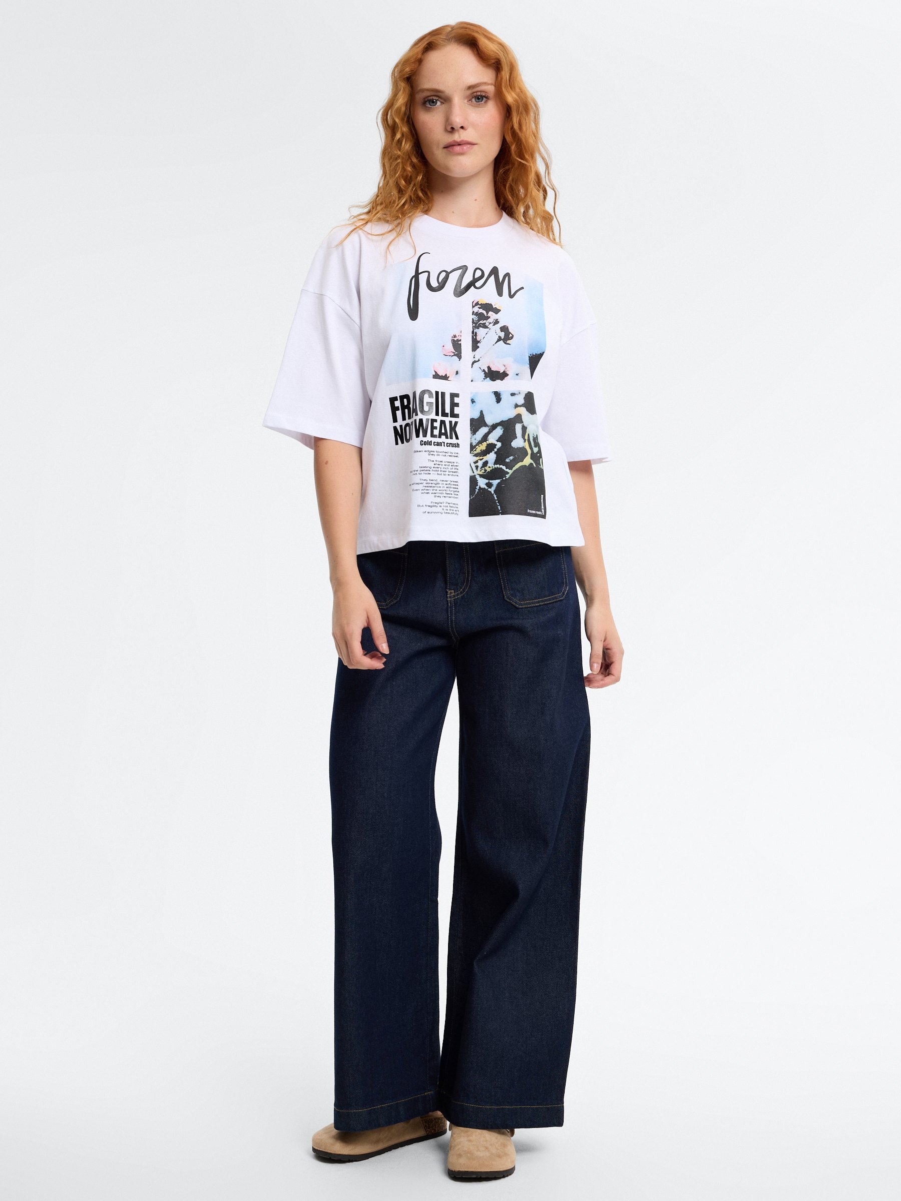 Square floral print T-shirt white middle front view