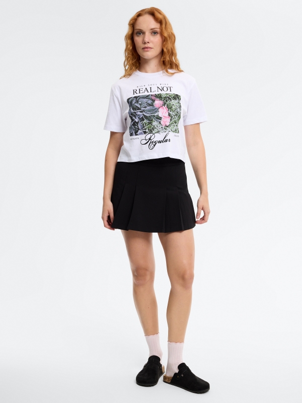 Camiseta crop flores algodão branco vista geral frontal
