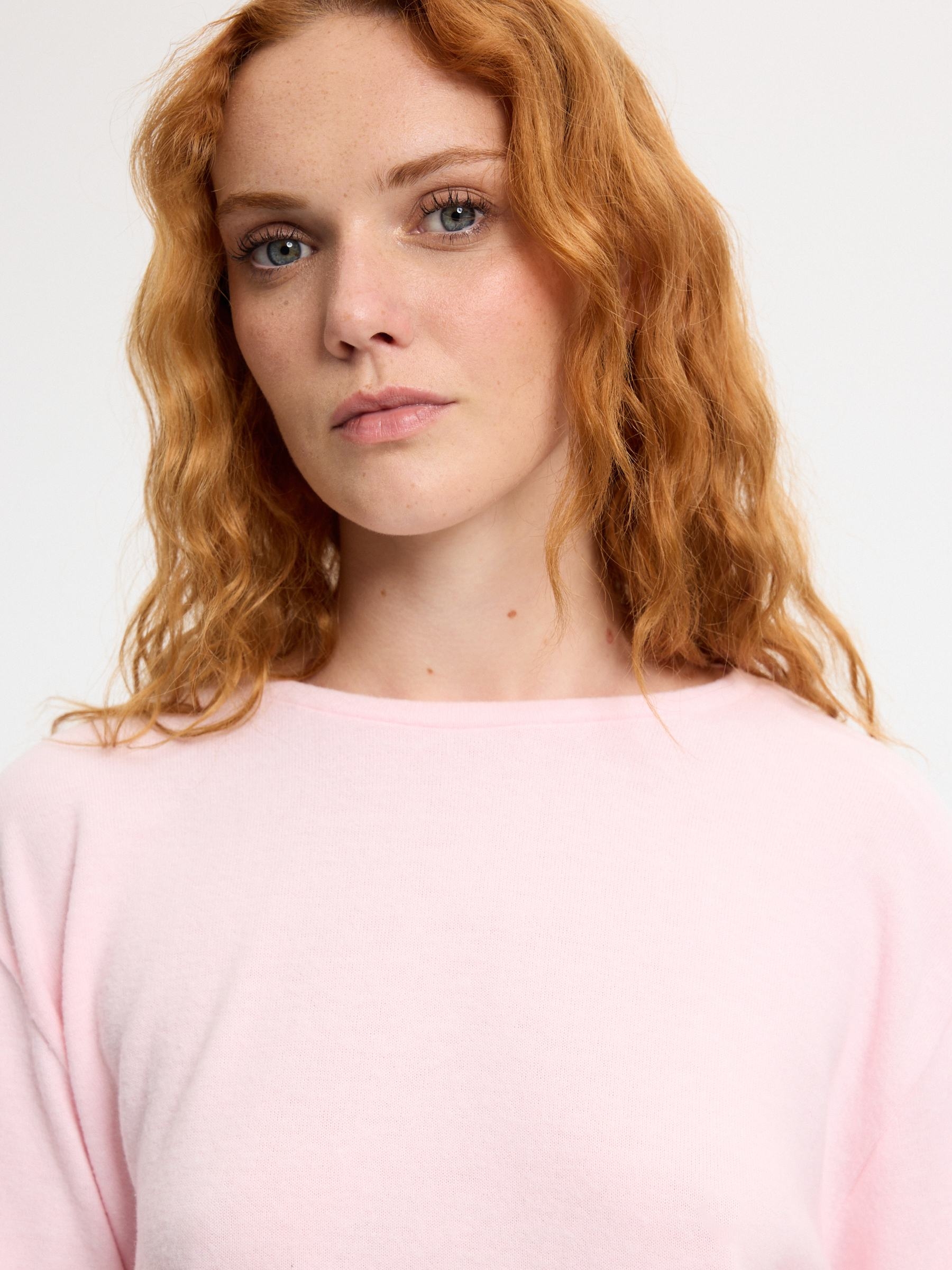 Oversized knit T-shirt light pink middle front view