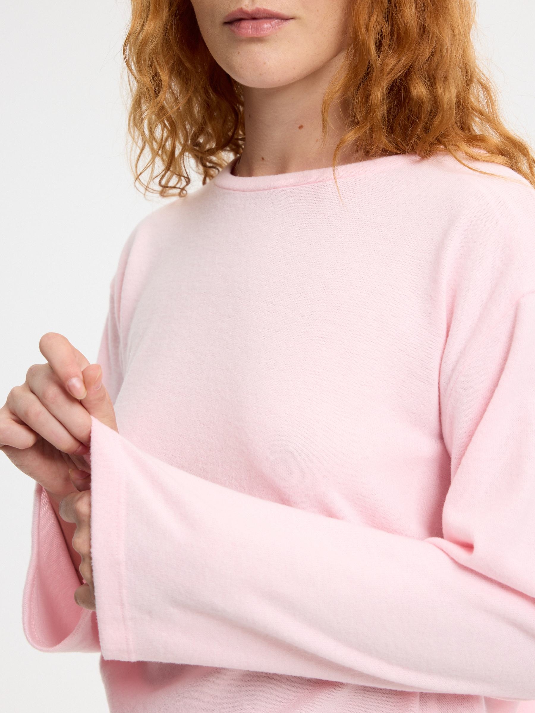 Oversized knit T-shirt light pink middle front view