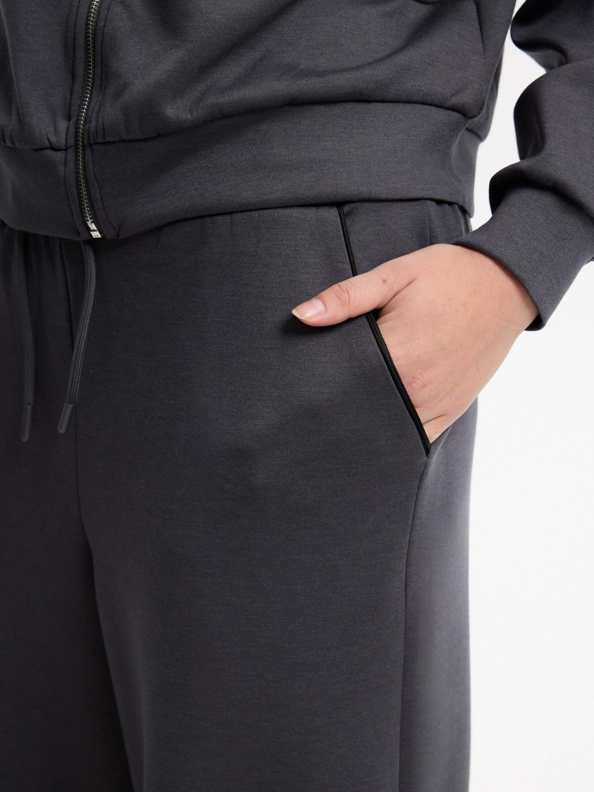 Soft wide-leg pants dark grey detail view