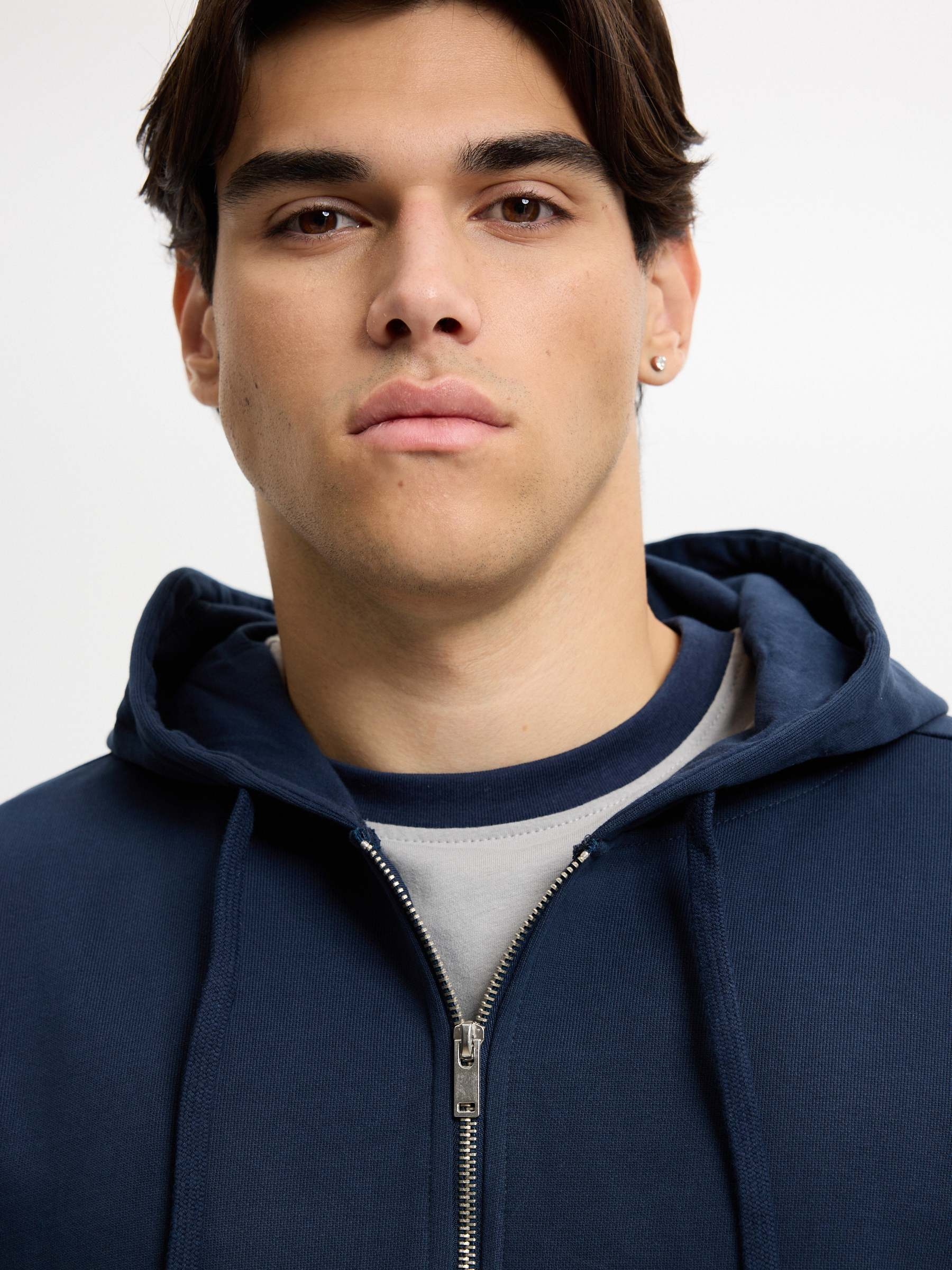 Oversized zip-up hoodie navy middle front view