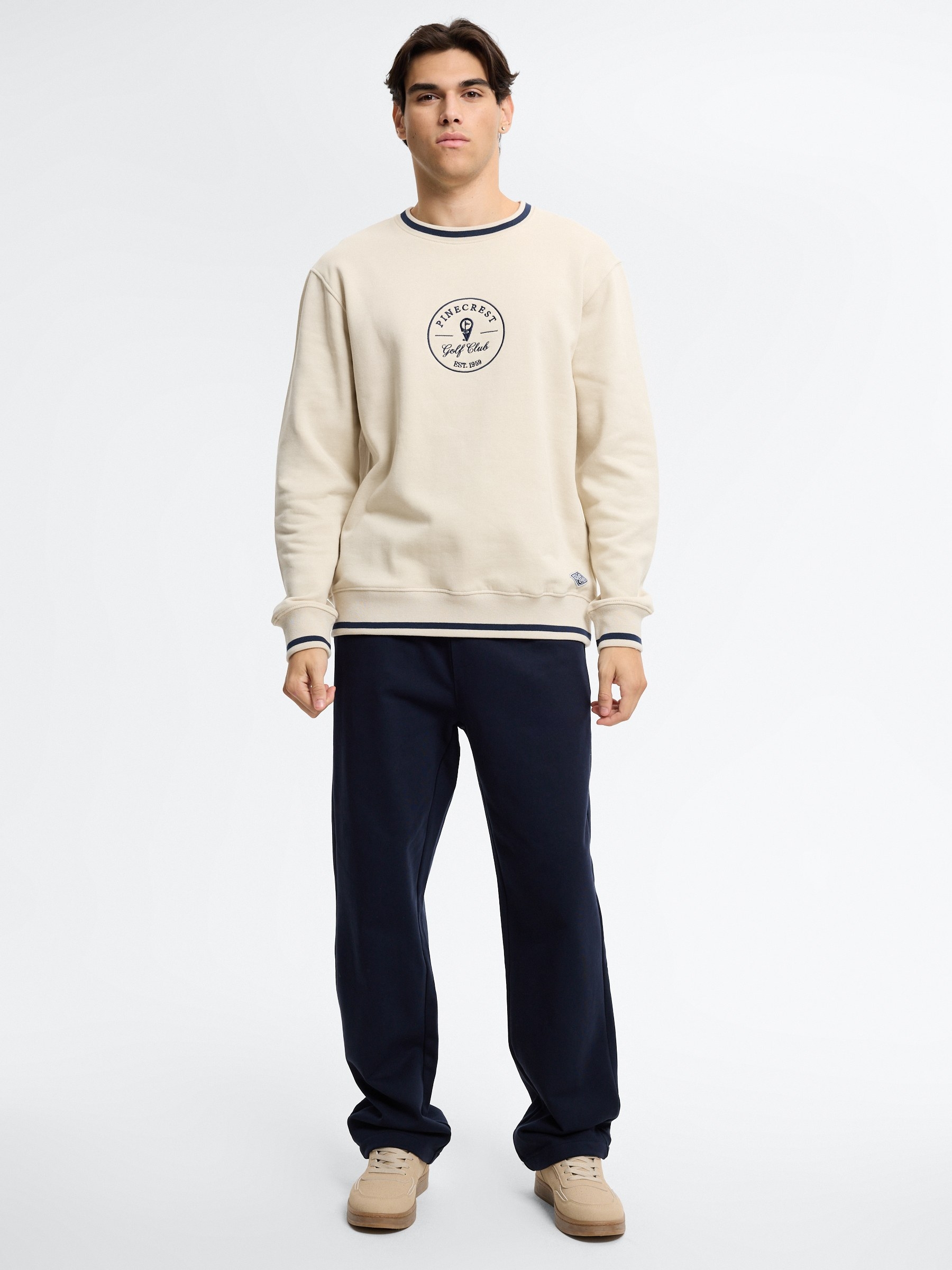 Embroidered oversized golf club sweatshirt raw middle front view