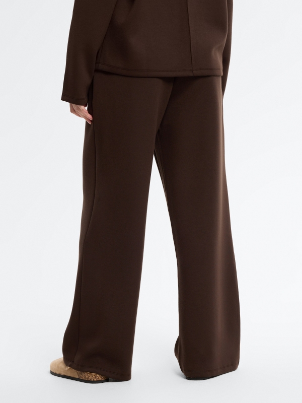 Wide-leg fleece pants chocolate middle back view