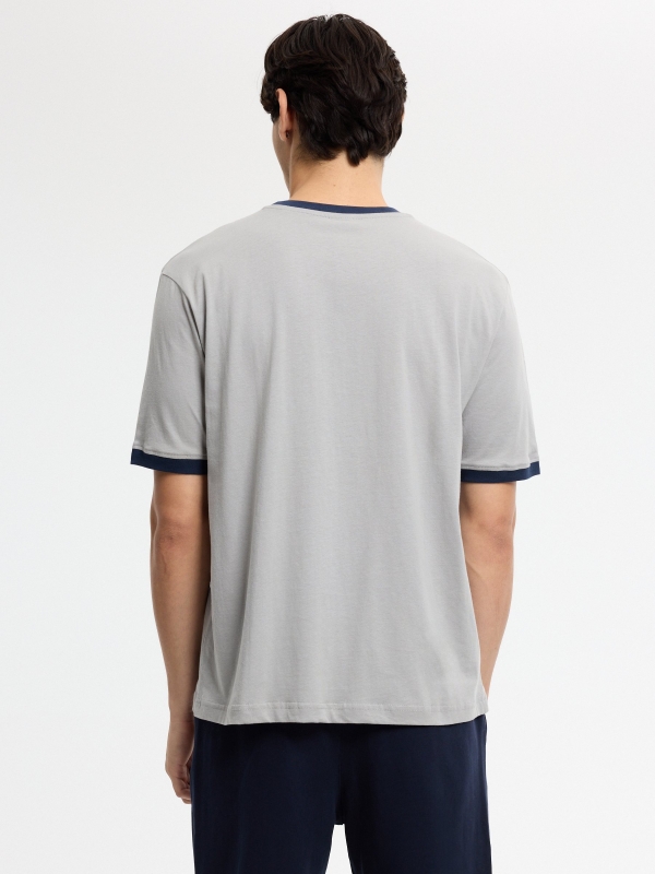 Camiseta campus Brooklyn League cinza meio vista meia traseira