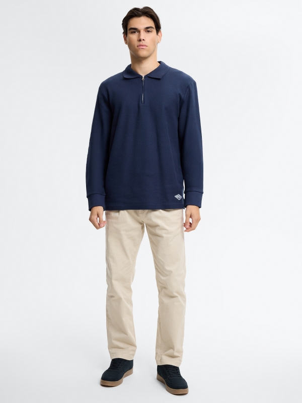 Polo oversized de manga longa liso azul marinho vista geral frontal