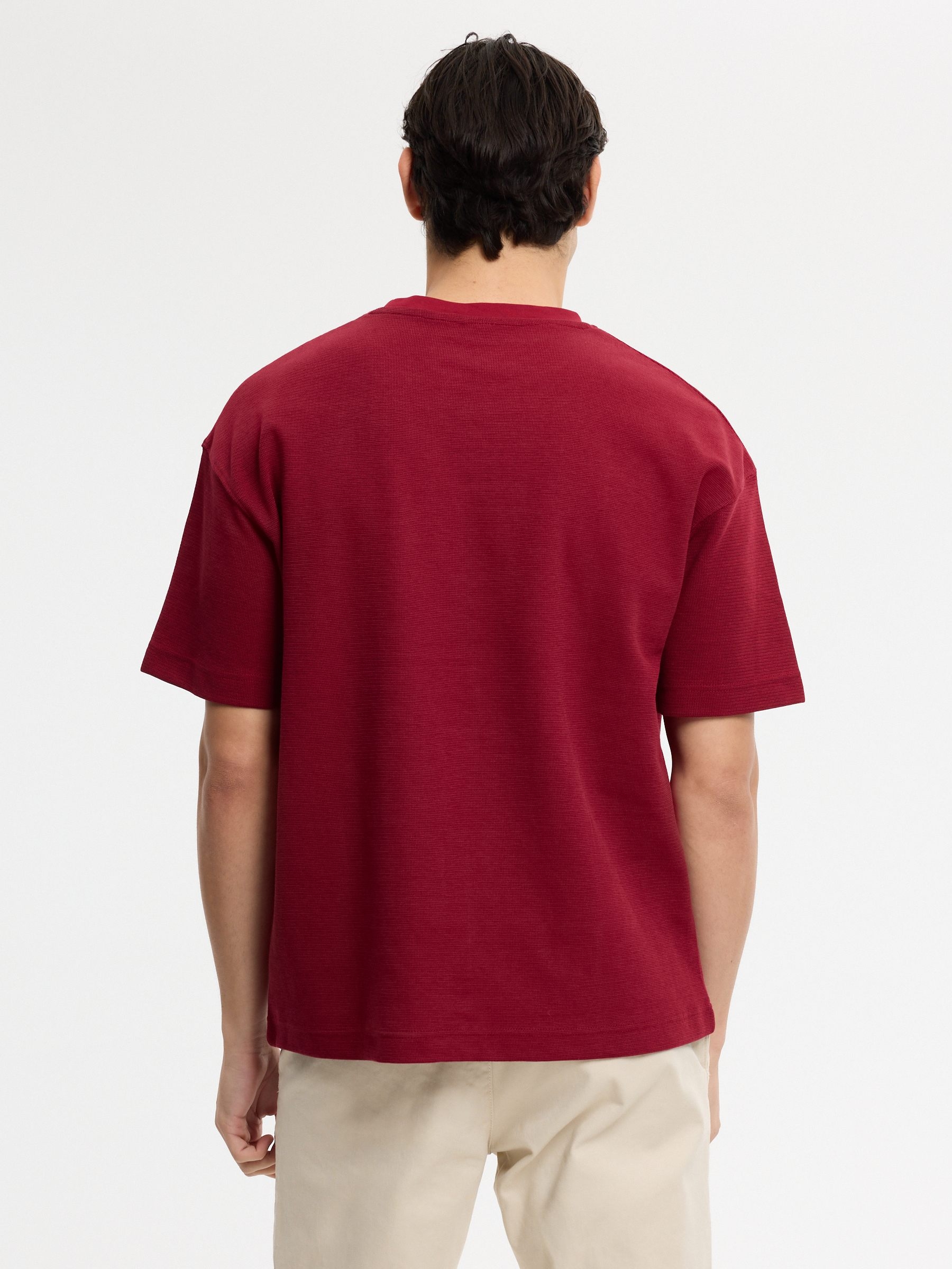 Camiseta lisa cuello redondo granate vista media frontal