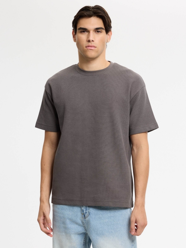 Camiseta lisa cuello redondo gris medio vista media frontal