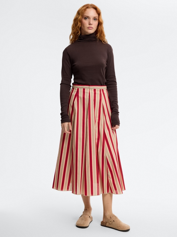 Slim cotton turtleneck shirt chocolate front view