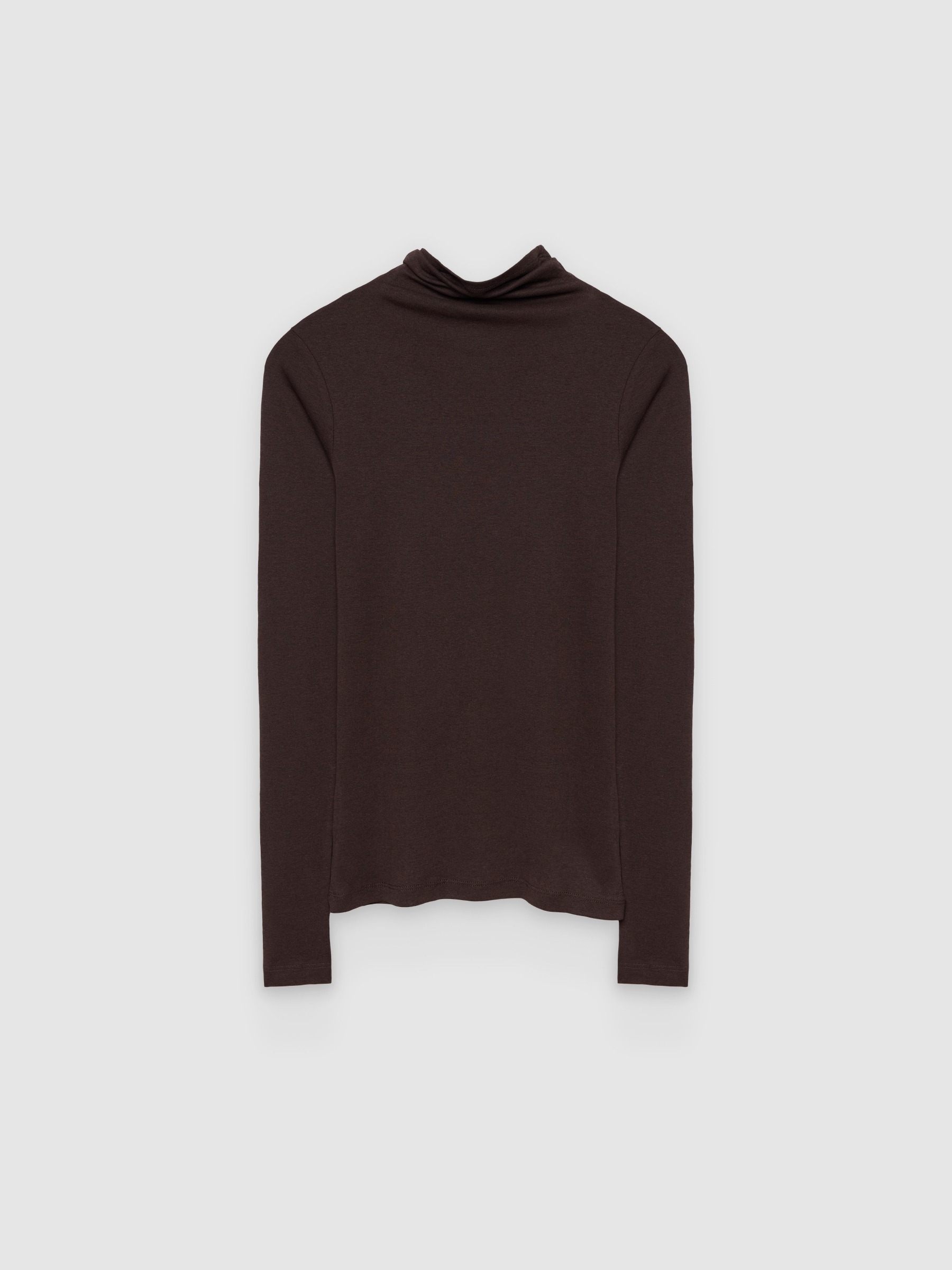 Slim cotton turtleneck shirt chocolate middle front view