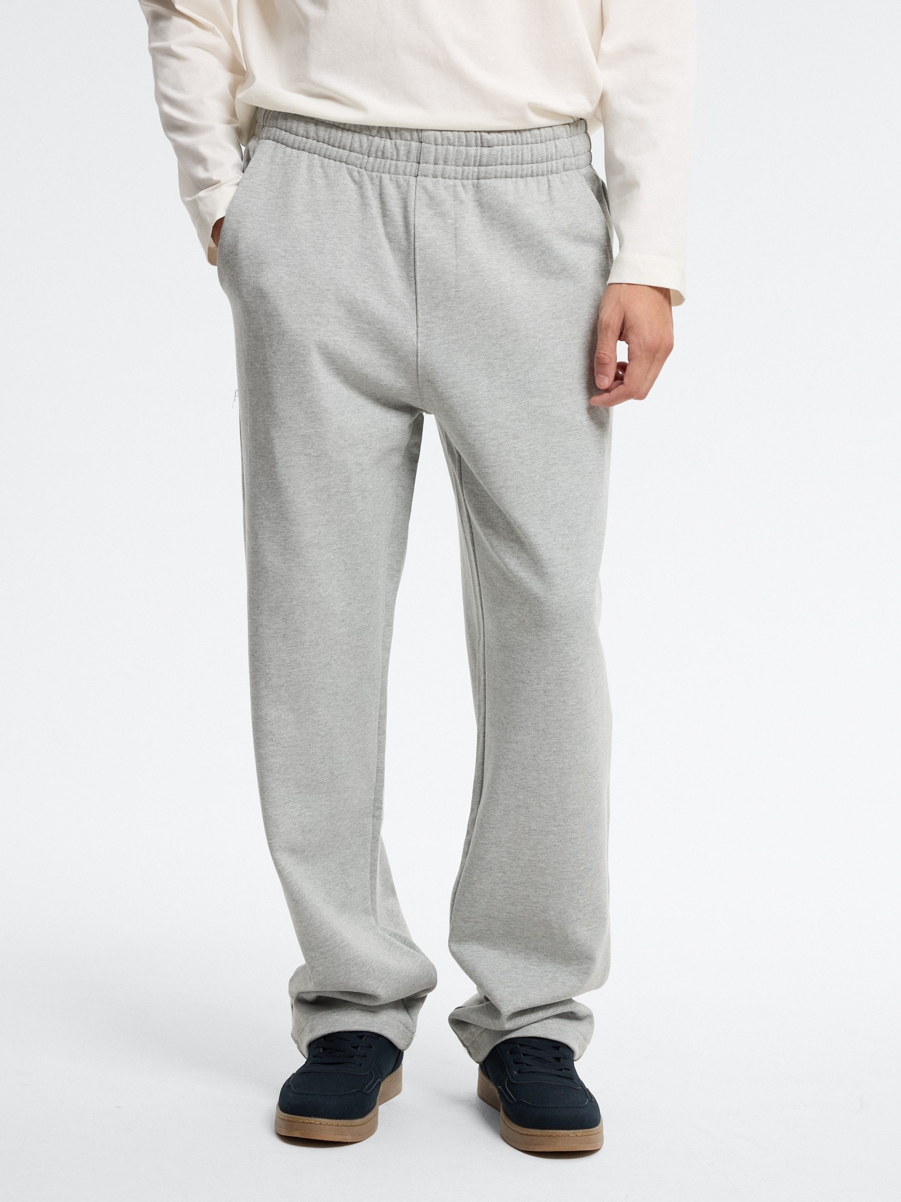 High-rise regular fleece joggers grey vigore front view