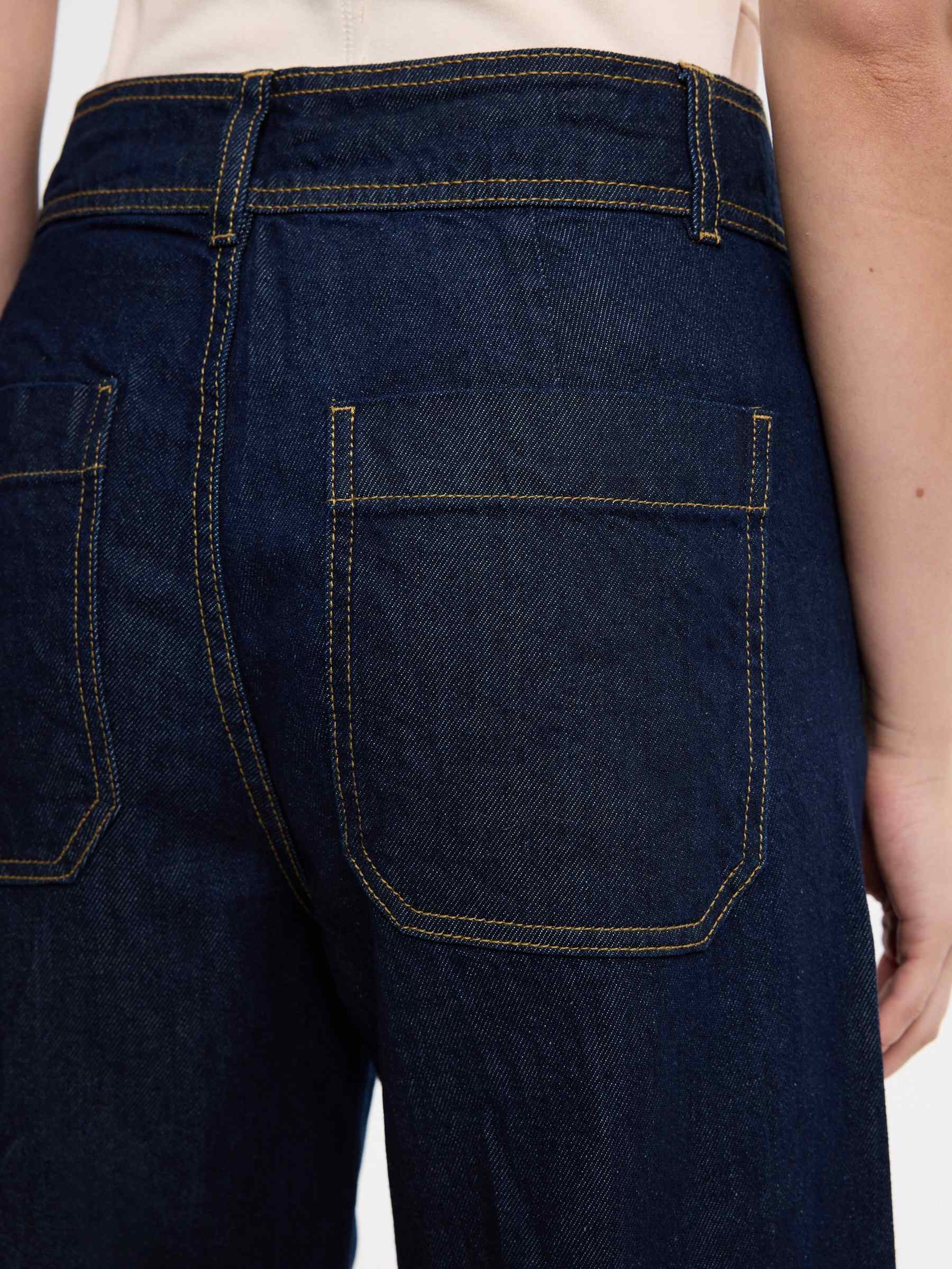 Dark wide-leg multi-pocket jeans dark blue front view