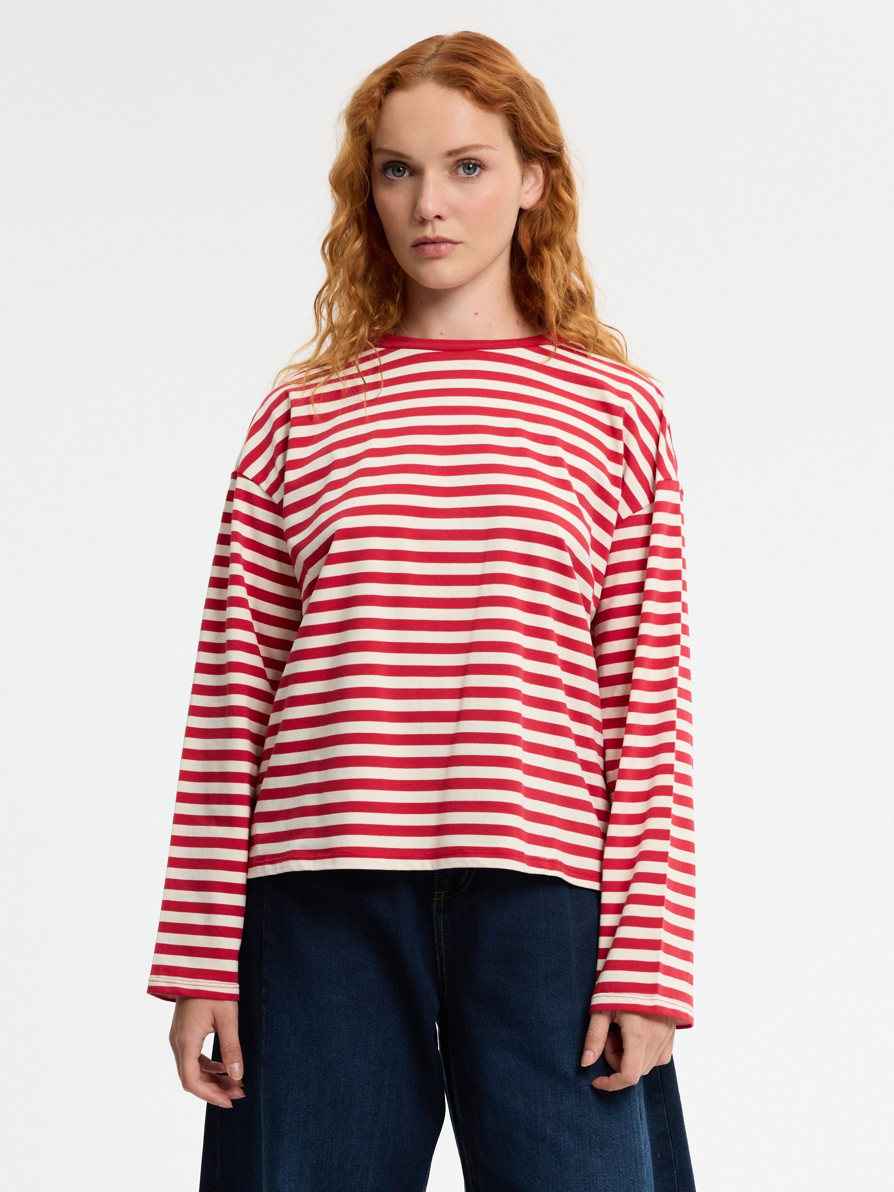 Striped long-sleeve shirt carmine middle front view