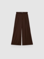 %Pto% Pantalón maxi pinzas cinturón chocolate vista frontal