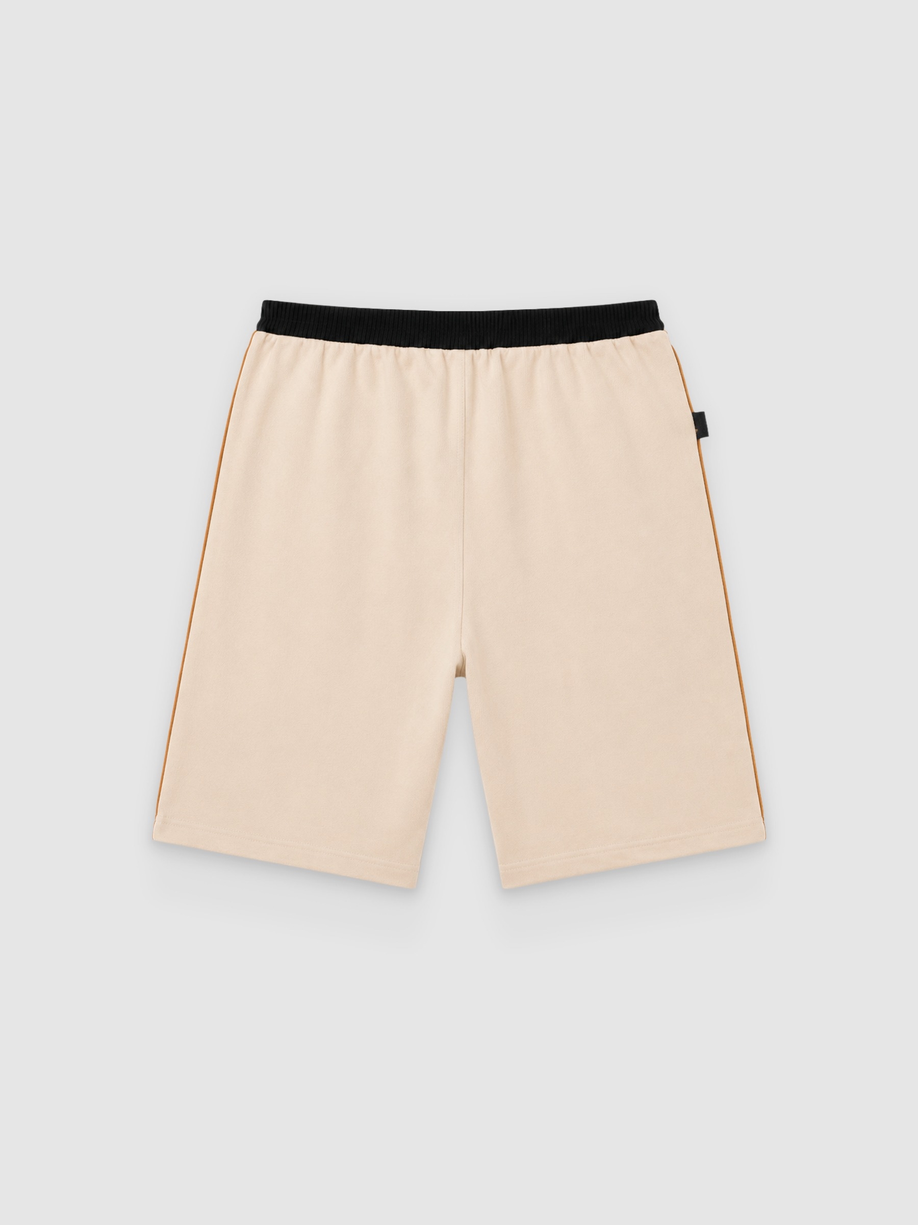 Bermuda jogger shorts color block sand middle front view