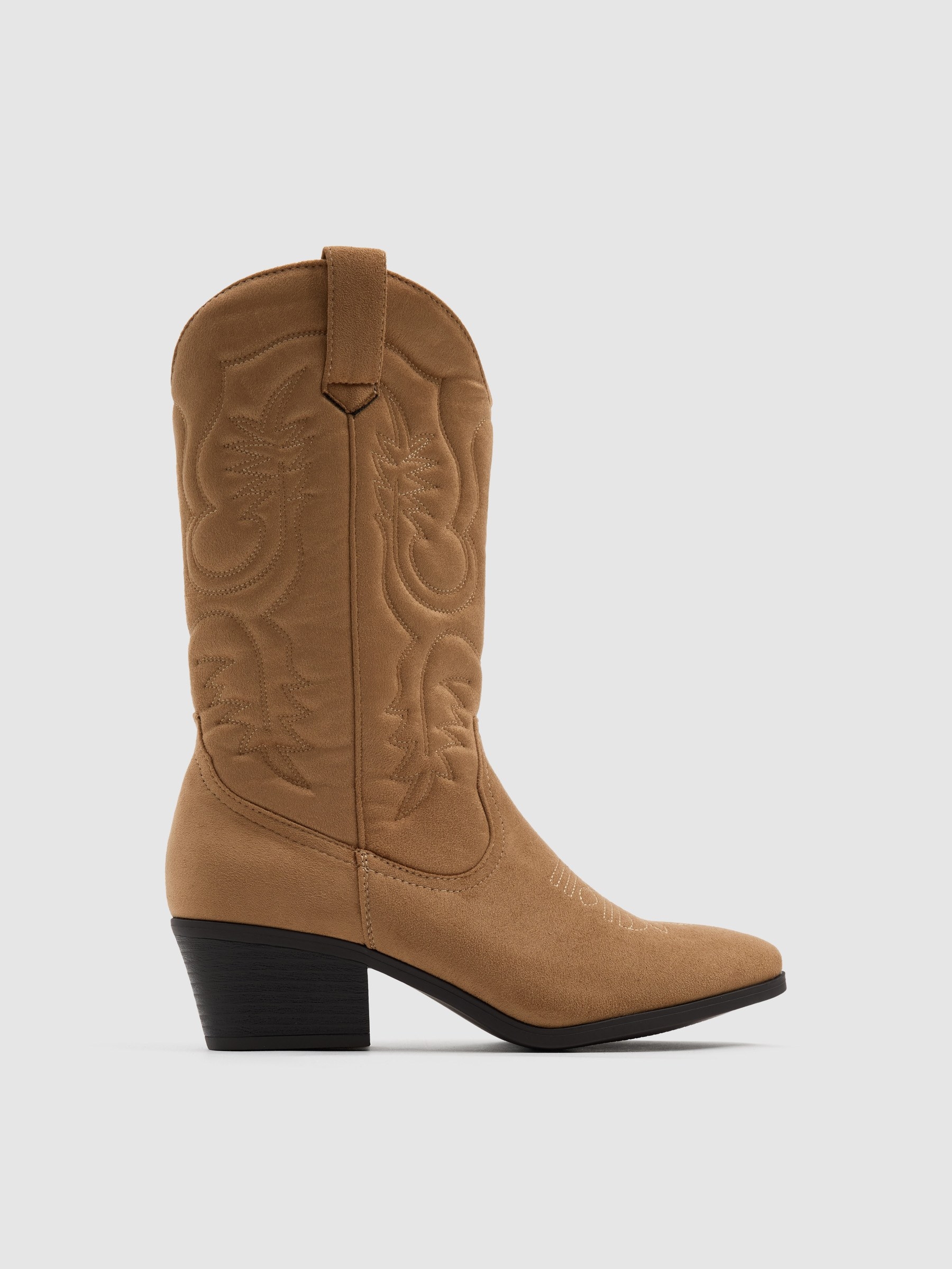 Botines cowboy media caña beige