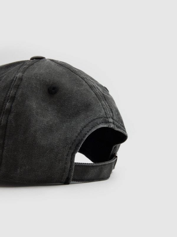 Gorra baseball efecto lavado gris vista detalle