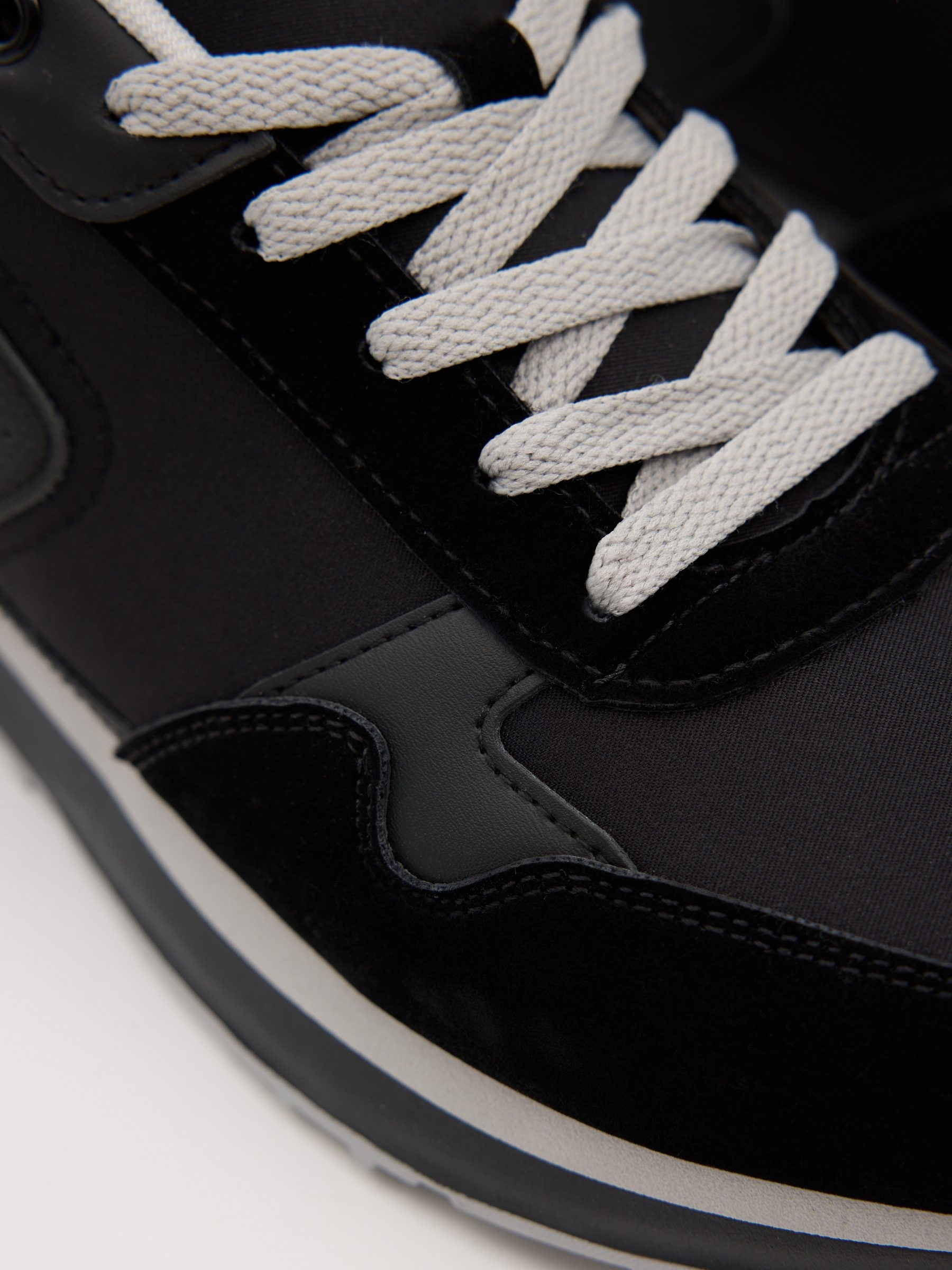 Tênis esportivo para corrida nylon borracha preto