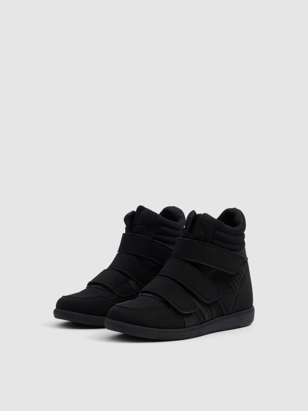 Sporty wedge ankle boot with Velcro straps and platform black 45º front view