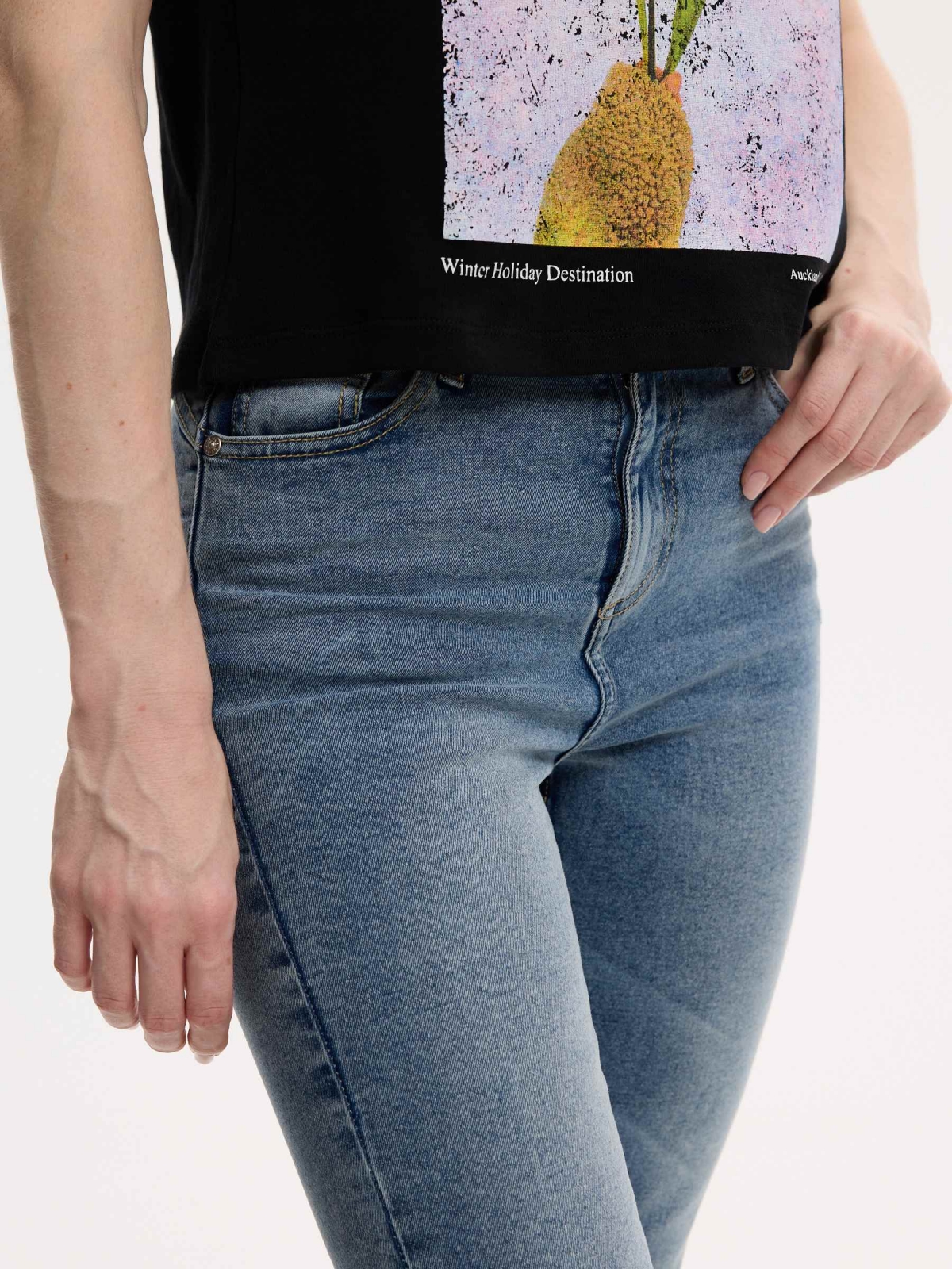 Jeans mid rise skinny push up light blue detail view
